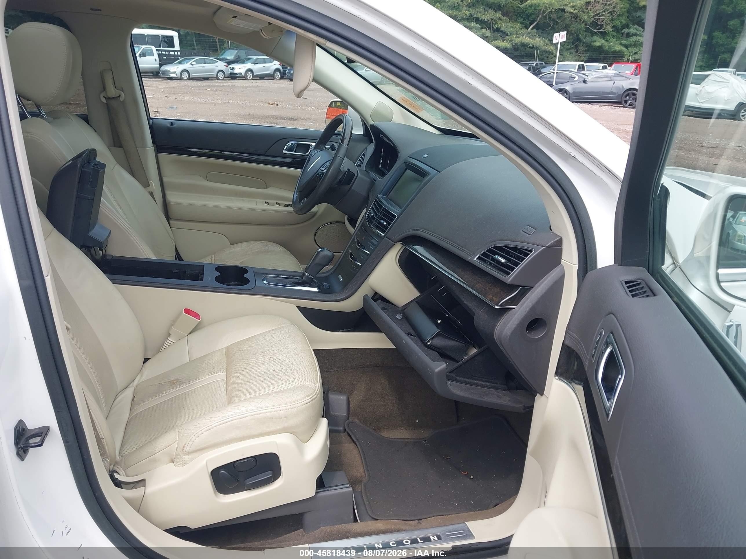 2013 Lincoln Mkt Ecoboost White vin: 2LMHJ5AT7DBL52373