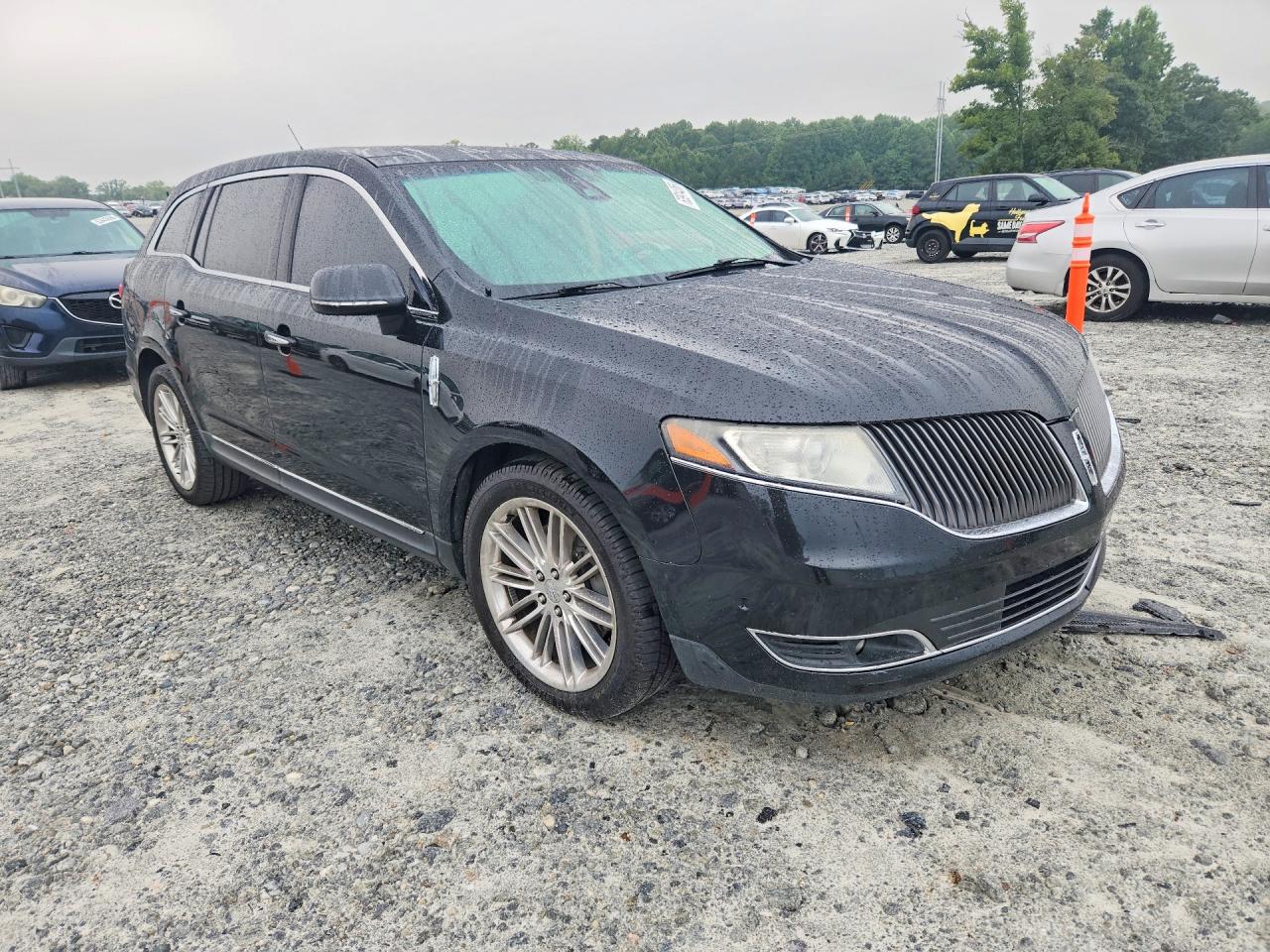 2013 Lincoln Mkt Black vin: 2LMHJ5AT7DBL56374