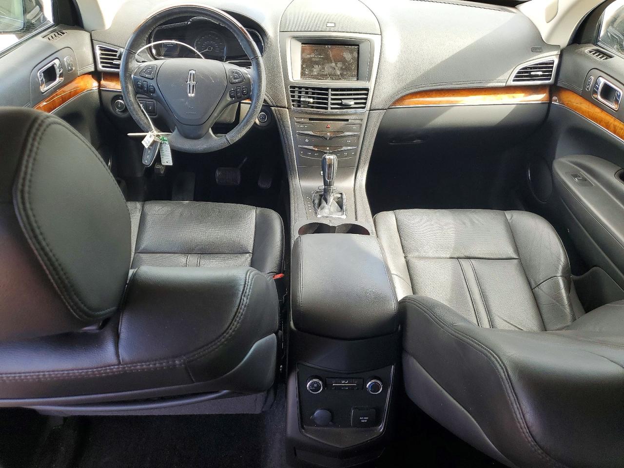 2015 Lincoln Mkt Black vin: 2LMHJ5AT7FBL03192