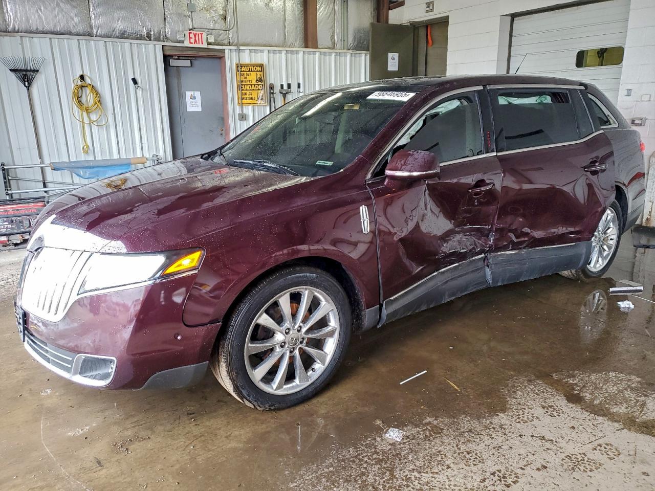 2011 Lincoln Mkt Темно-бордовый vin: 2LMHJ5AT8BBJ52423