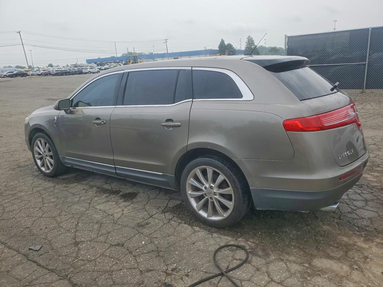 2012 Lincoln Mkt Tan vin: 2LMHJ5AT8CBL53224