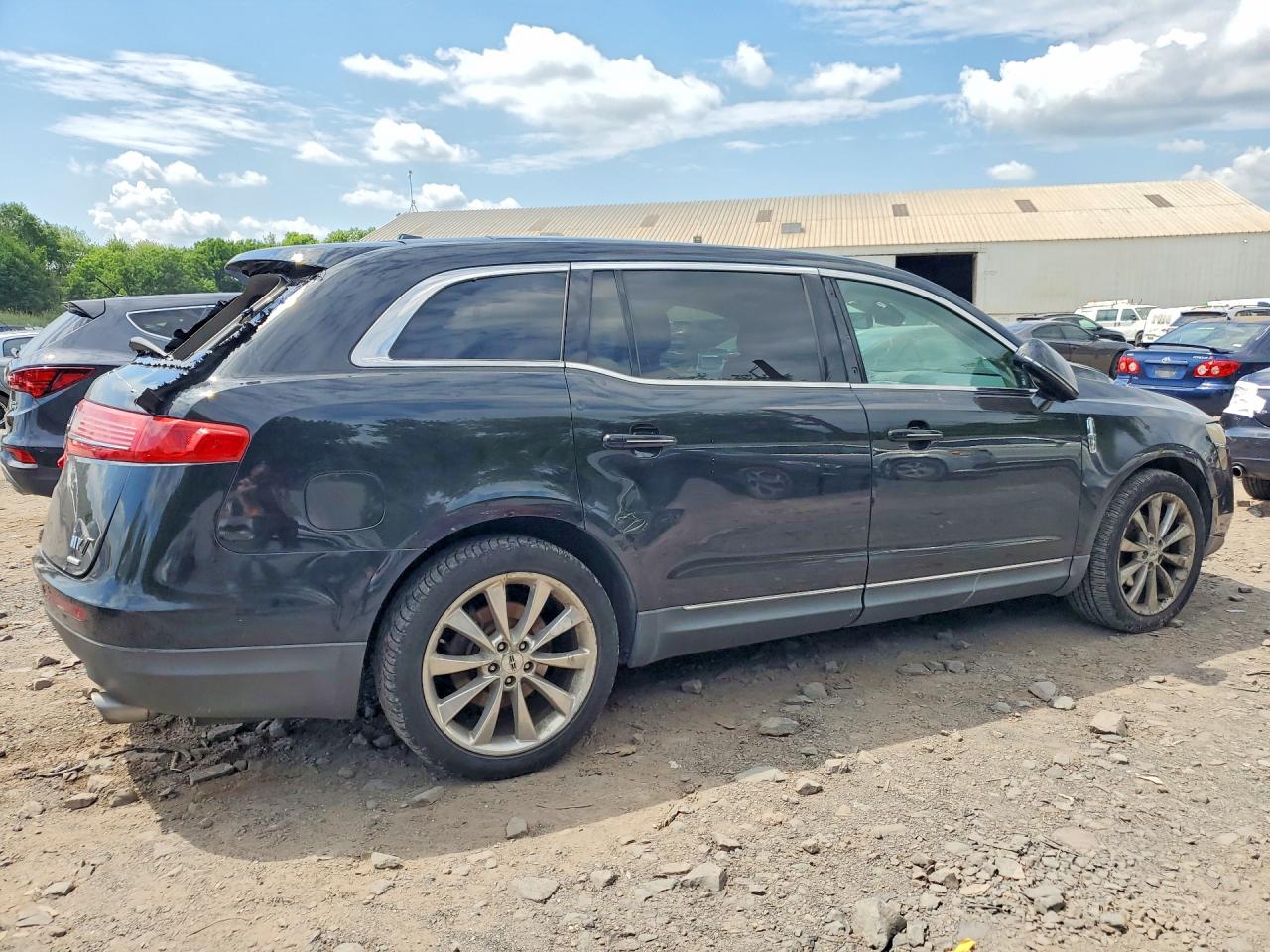 2012 Lincoln Mkt Livery Black vin: 2LMHJ5AT8CBL54616