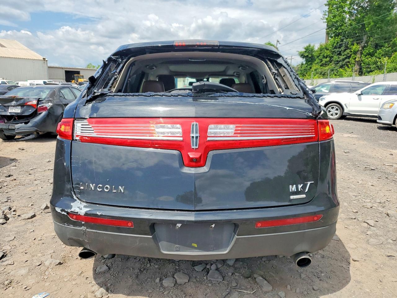 2012 Lincoln Mkt Livery Black vin: 2LMHJ5AT8CBL54616