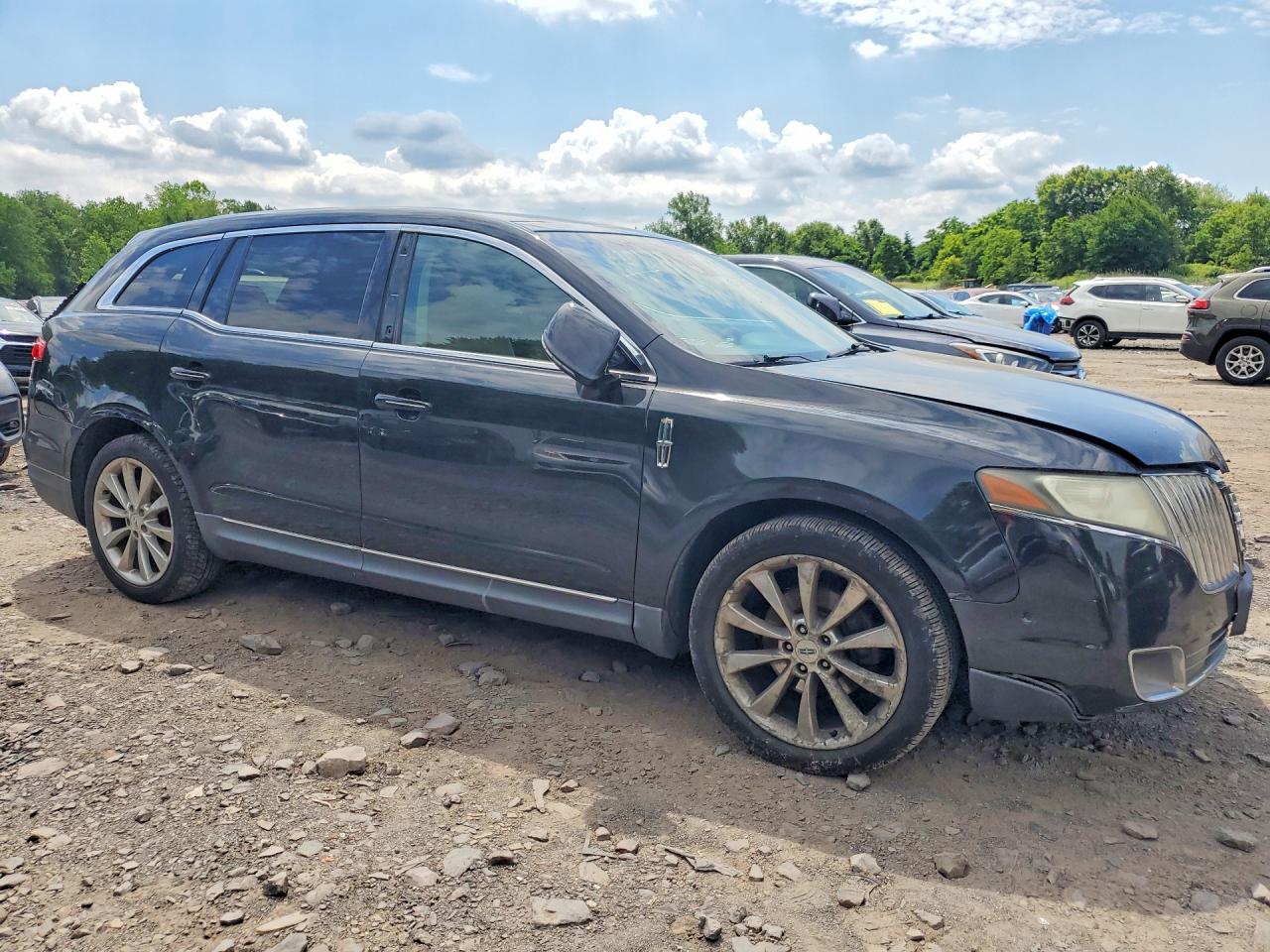 2012 Lincoln Mkt Livery Black vin: 2LMHJ5AT8CBL54616