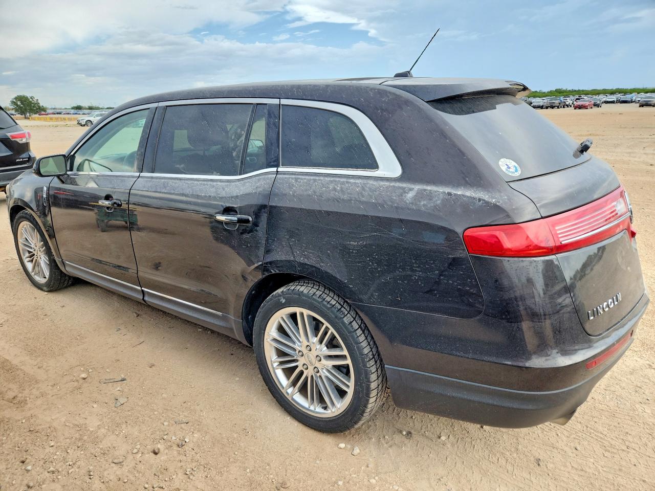 2013 Lincoln Mkt Brown vin: 2LMHJ5AT8DBL58926