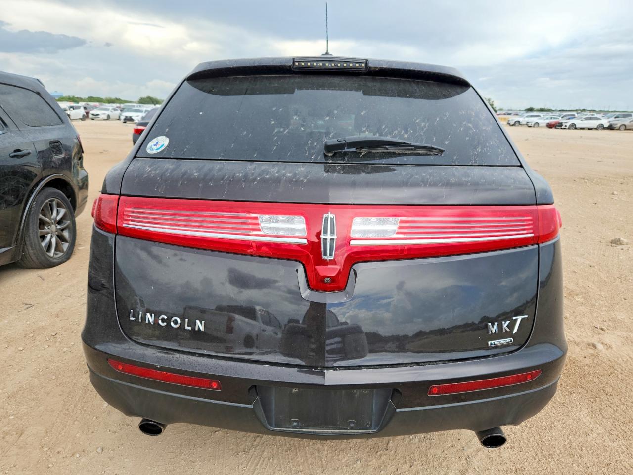 2013 Lincoln Mkt Brown vin: 2LMHJ5AT8DBL58926