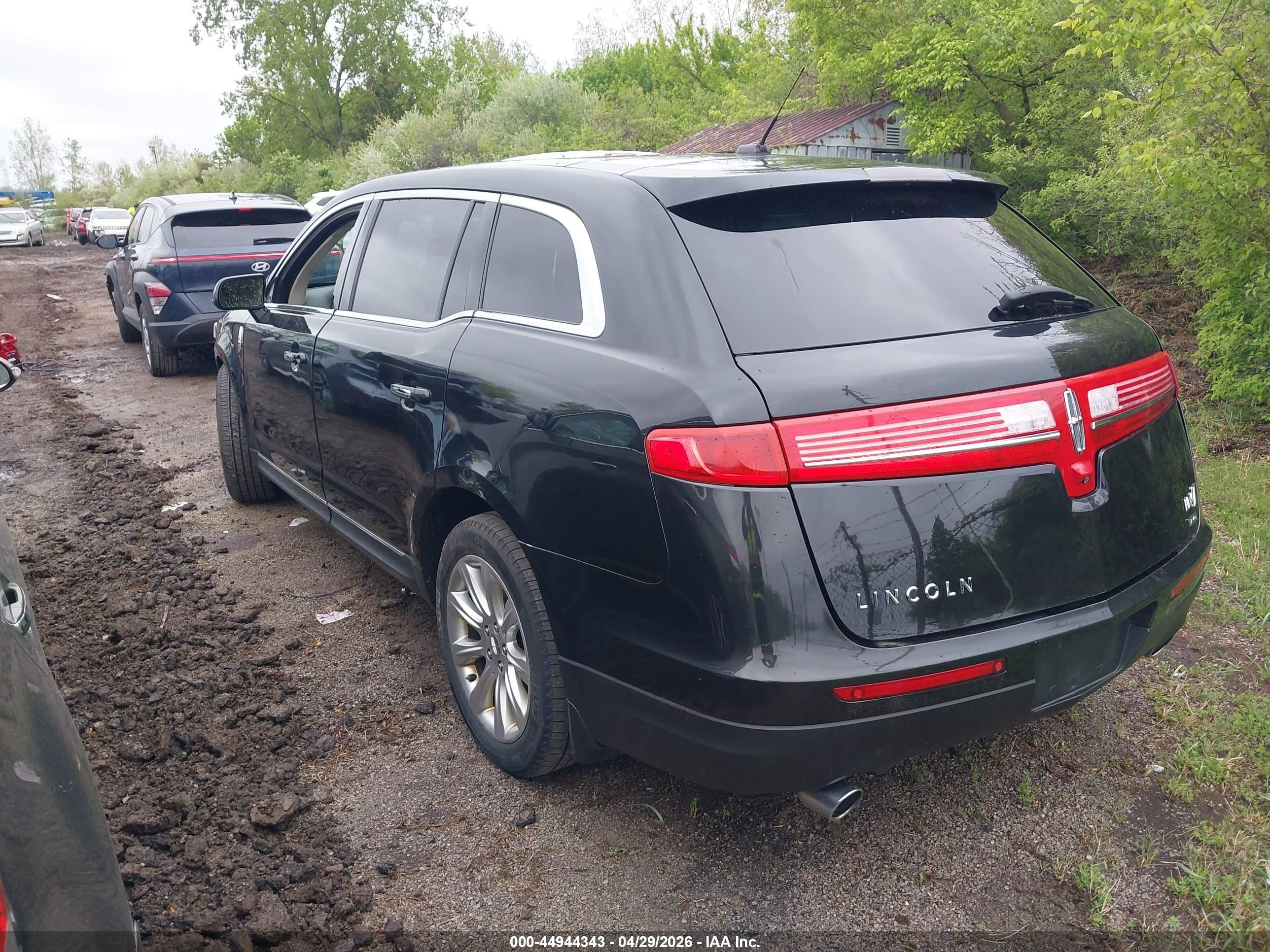 2014 Lincoln Mkt Ecoboost Black vin: 2LMHJ5AT8EBL56384