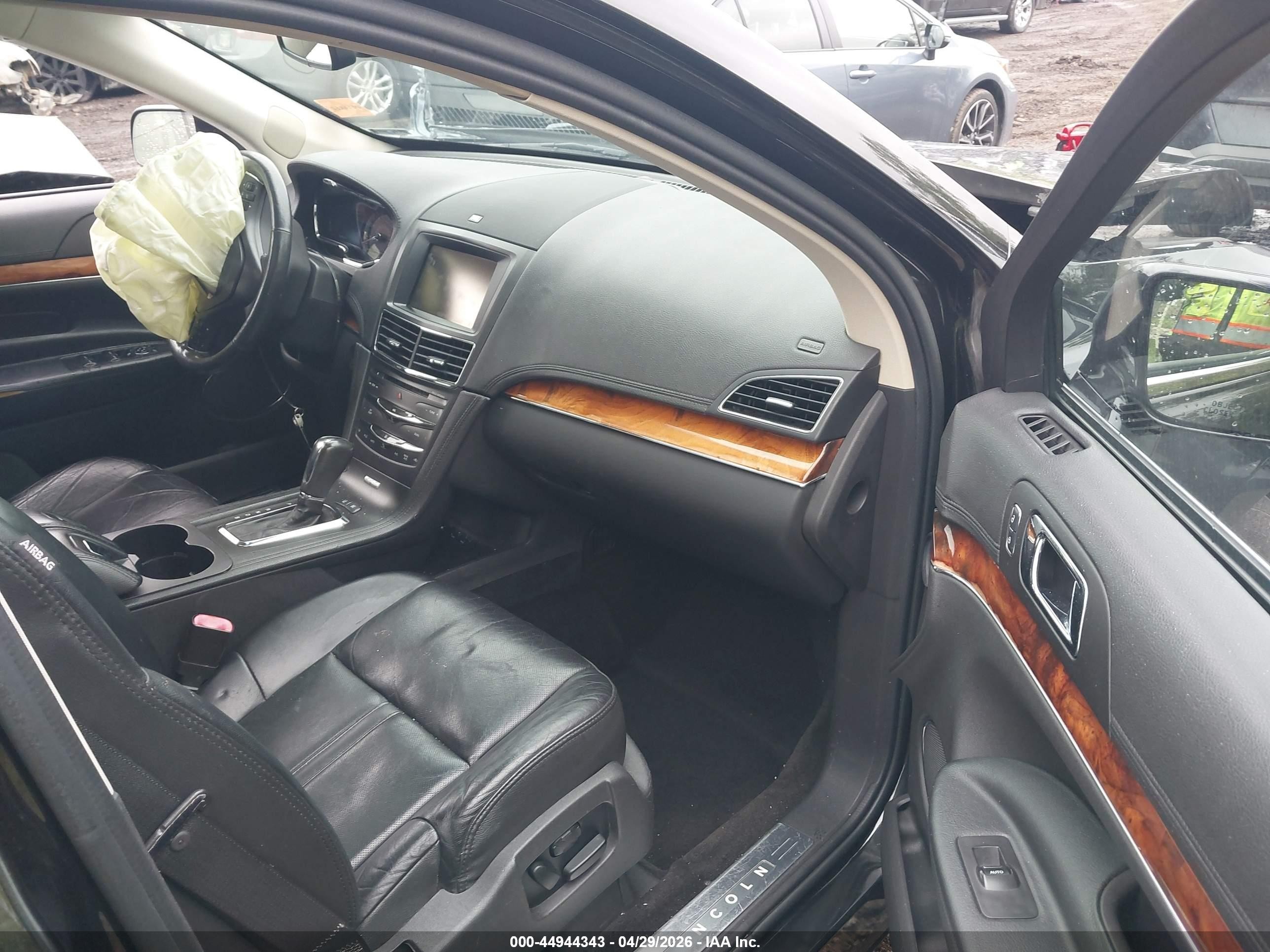 2014 Lincoln Mkt Ecoboost Black vin: 2LMHJ5AT8EBL56384