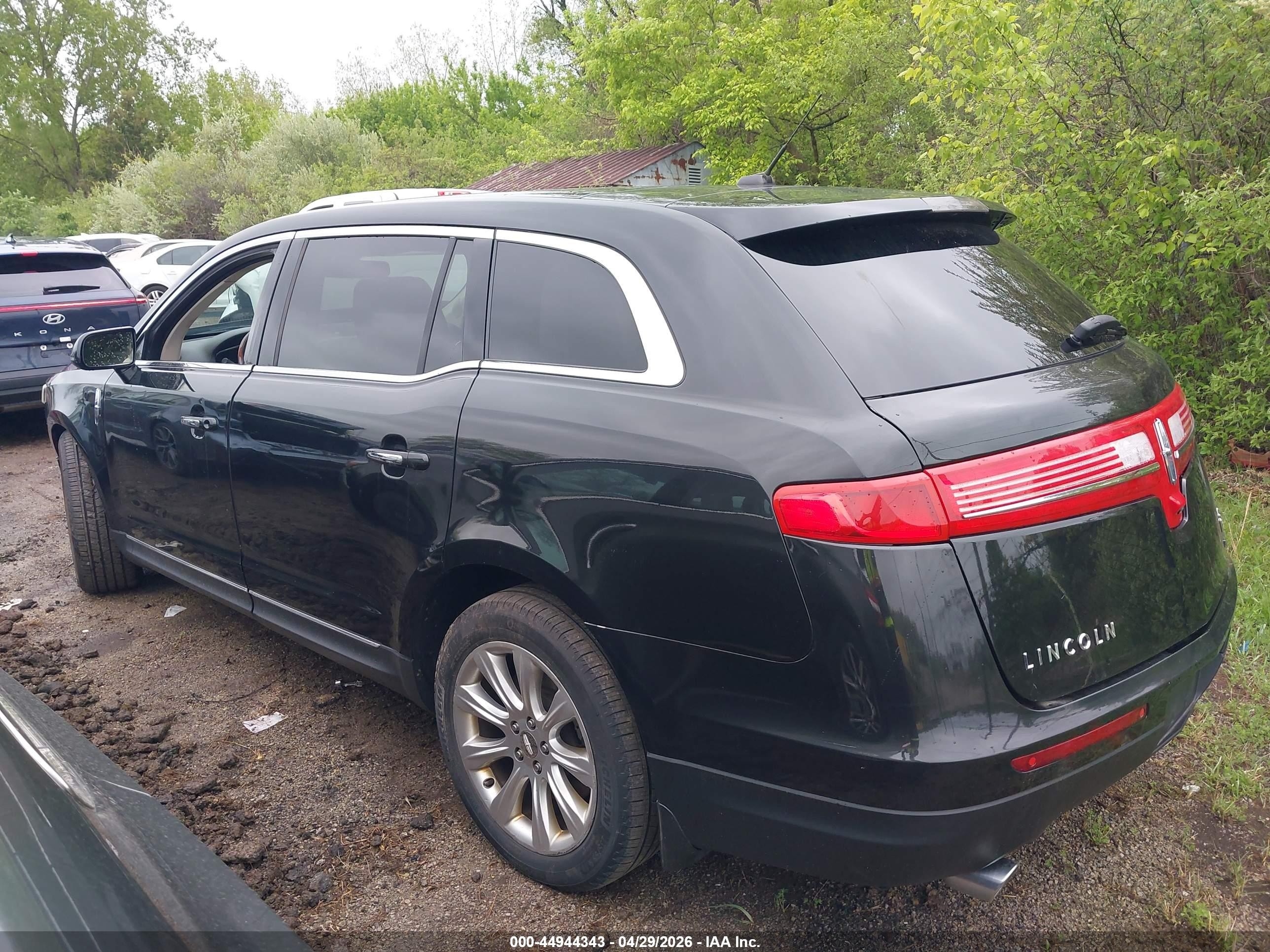 2014 Lincoln Mkt Ecoboost Black vin: 2LMHJ5AT8EBL56384