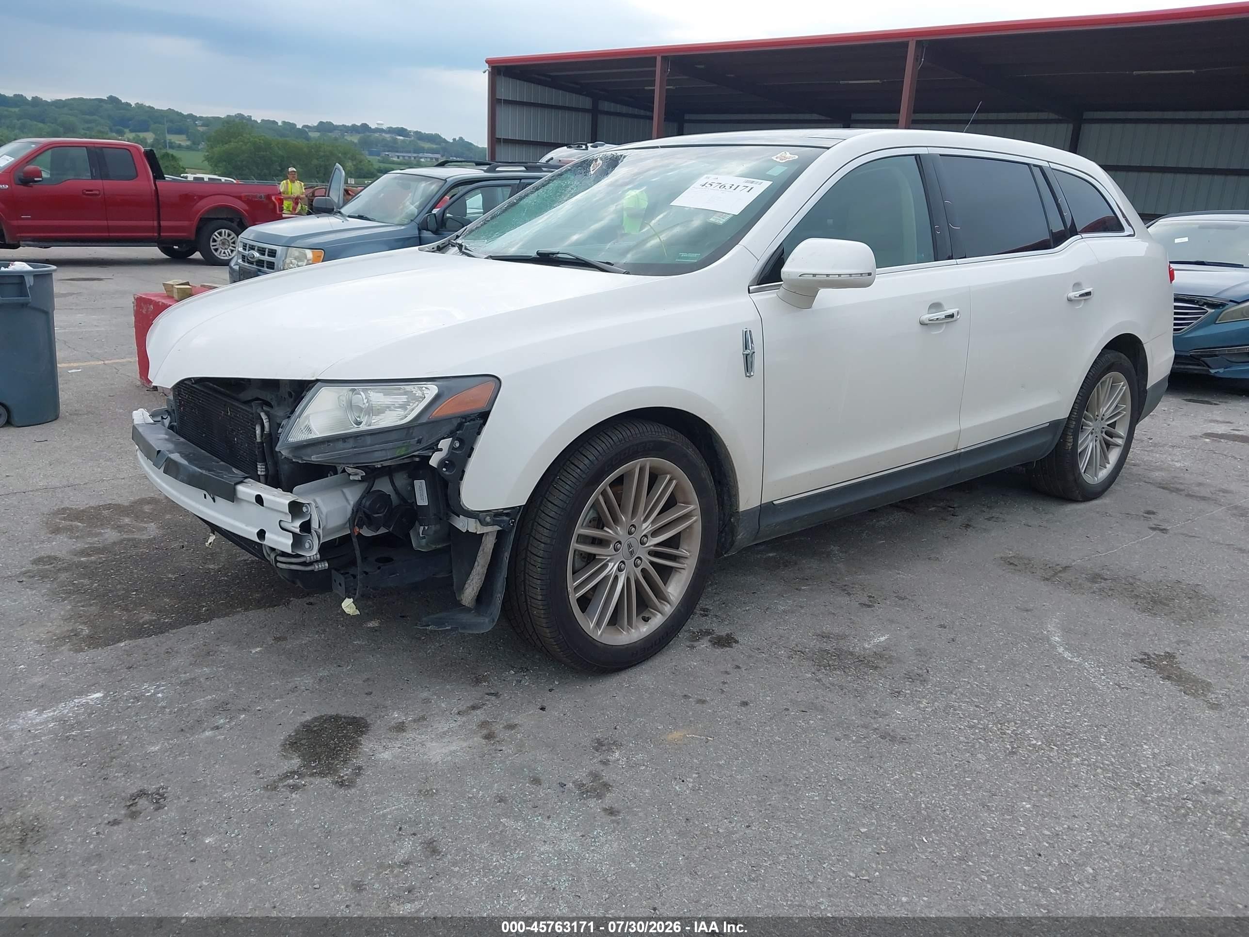 2015 Lincoln Mkt Ecoboost White vin: 2LMHJ5AT8FBL02052