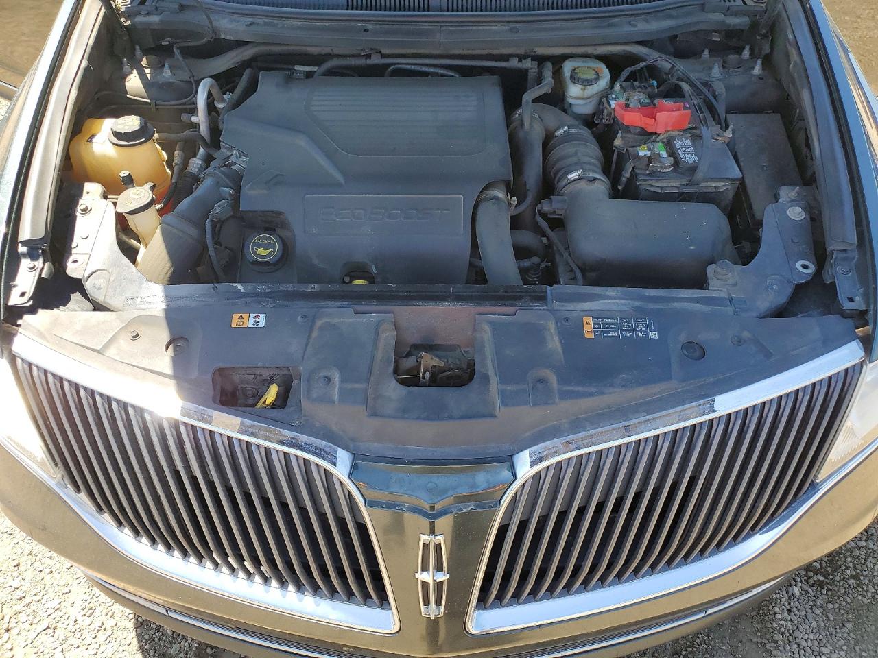 2015 Lincoln Mkt Green vin: 2LMHJ5AT8FBL03024