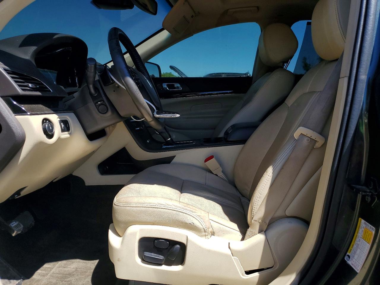 2015 Lincoln Mkt Green vin: 2LMHJ5AT8FBL03024