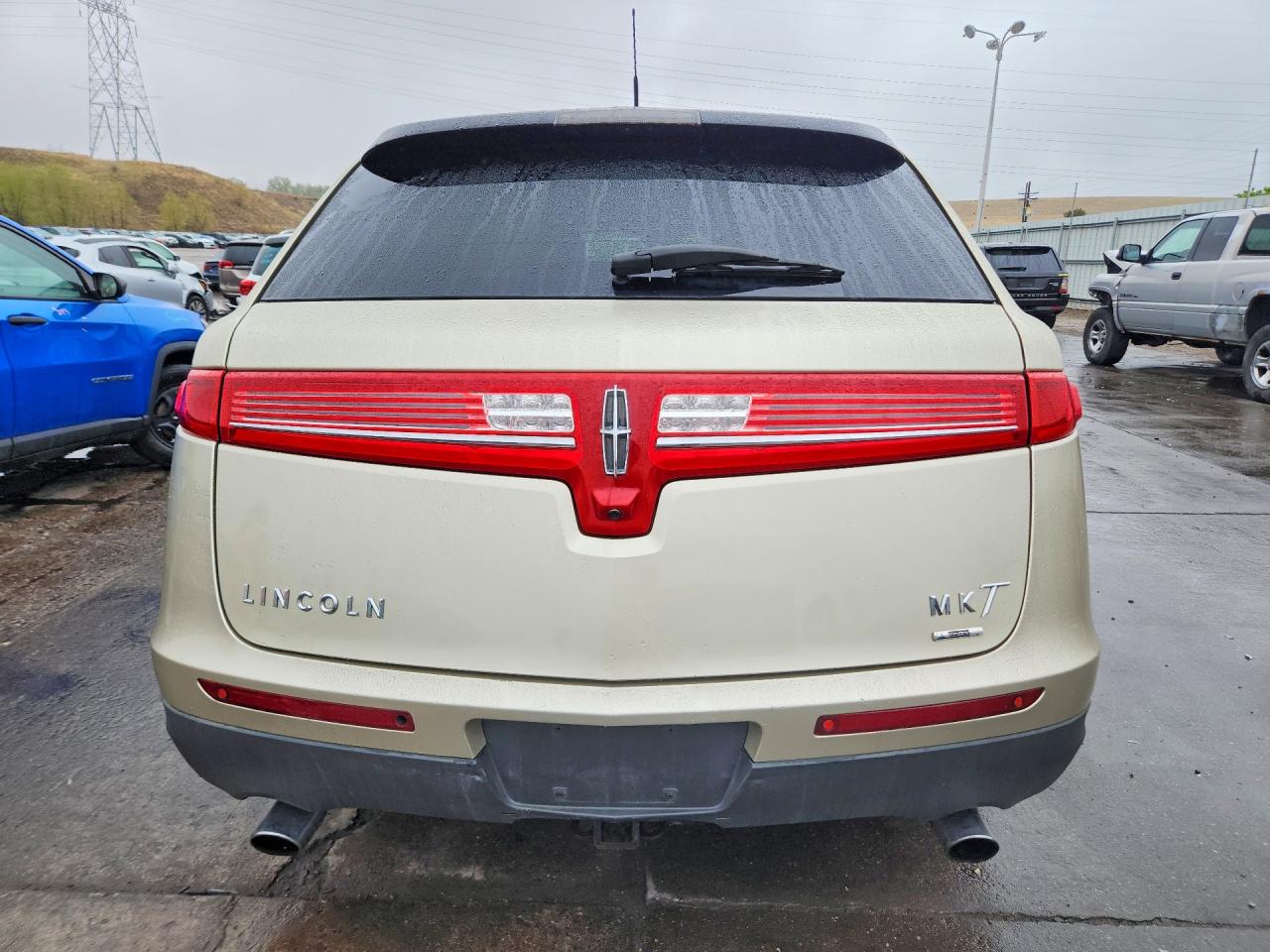 2011 Lincoln Mkt Beige vin: 2LMHJ5AT9BBJ52253