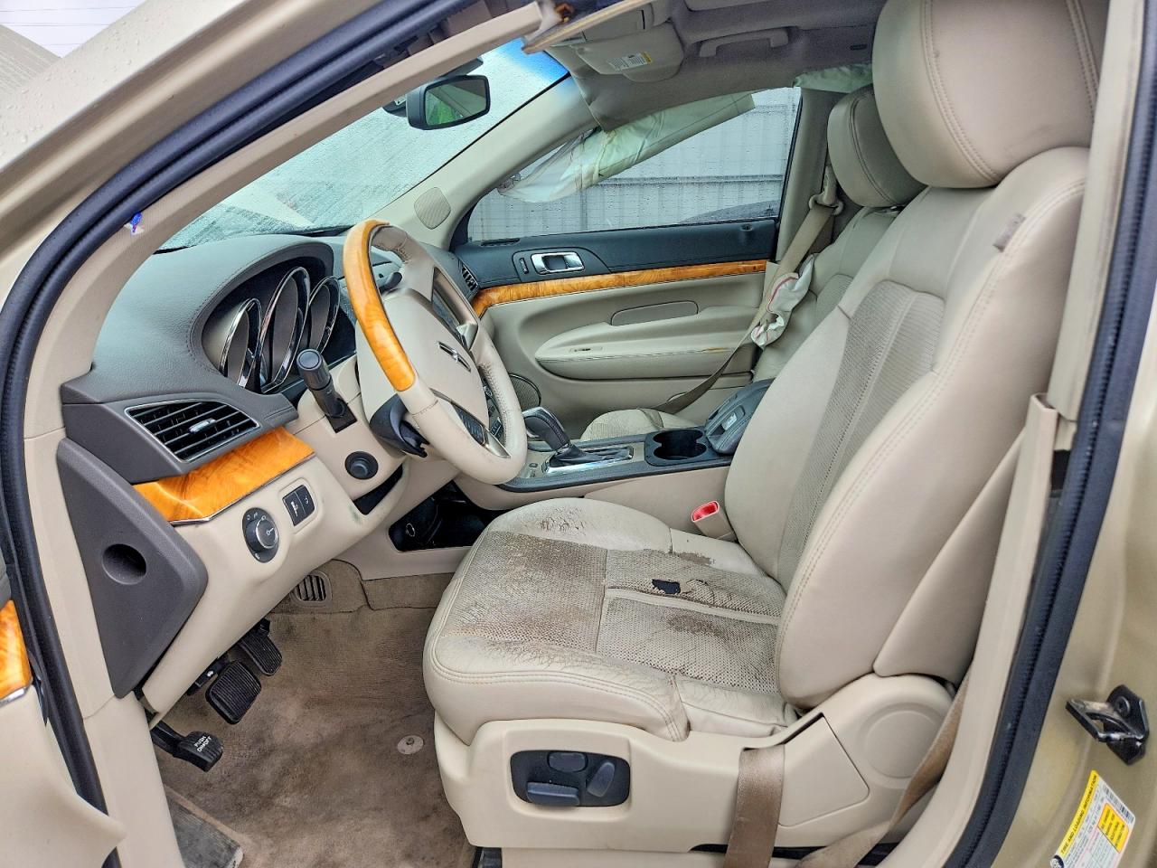 2011 Lincoln Mkt Beige vin: 2LMHJ5AT9BBJ52253