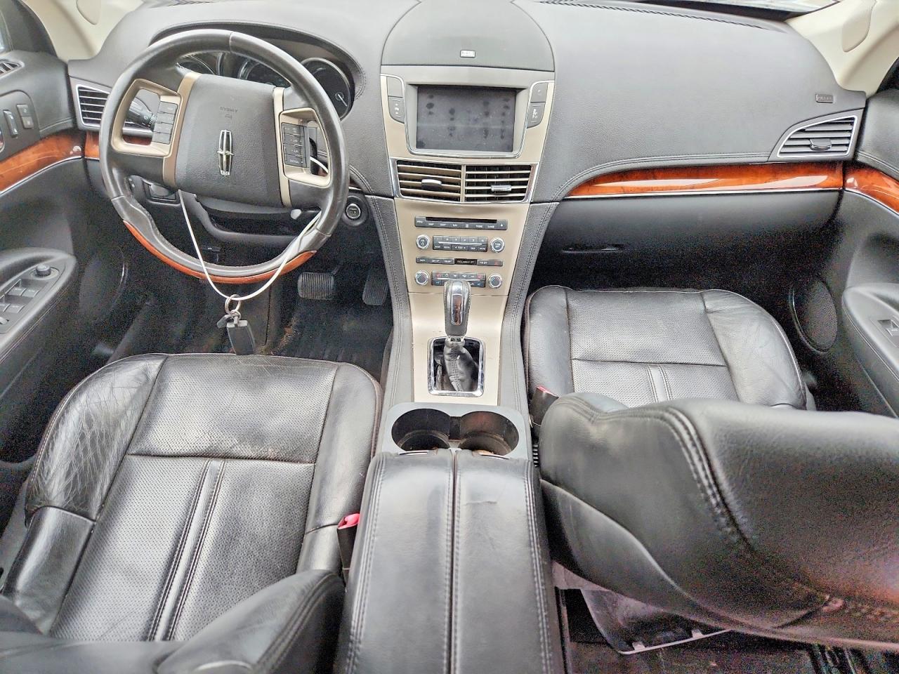 2012 Lincoln Mkt Silver vin: 2LMHJ5AT9CBL54379