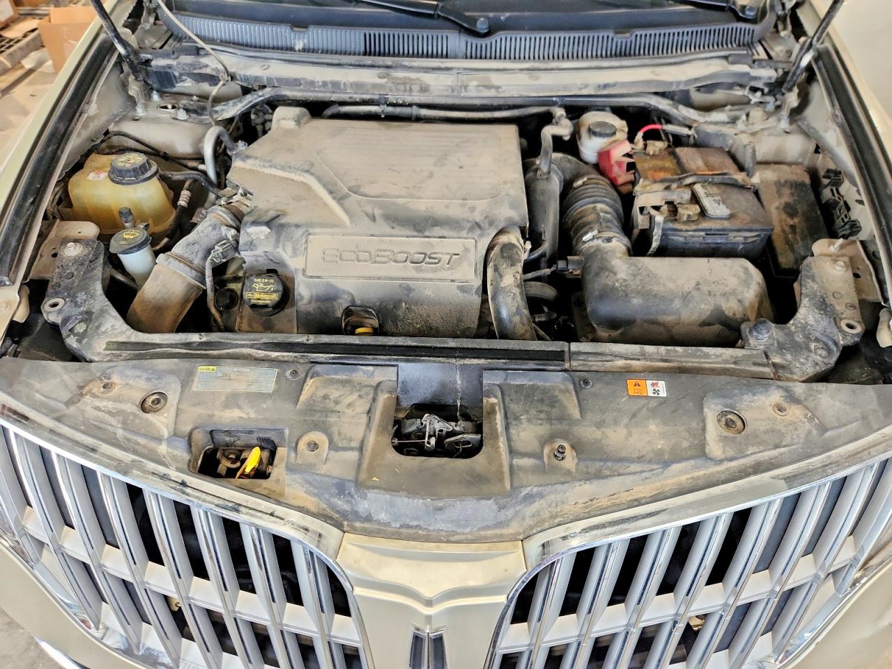 2010 Lincoln Mkt Beige vin: 2LMHJ5ATXABJ26663