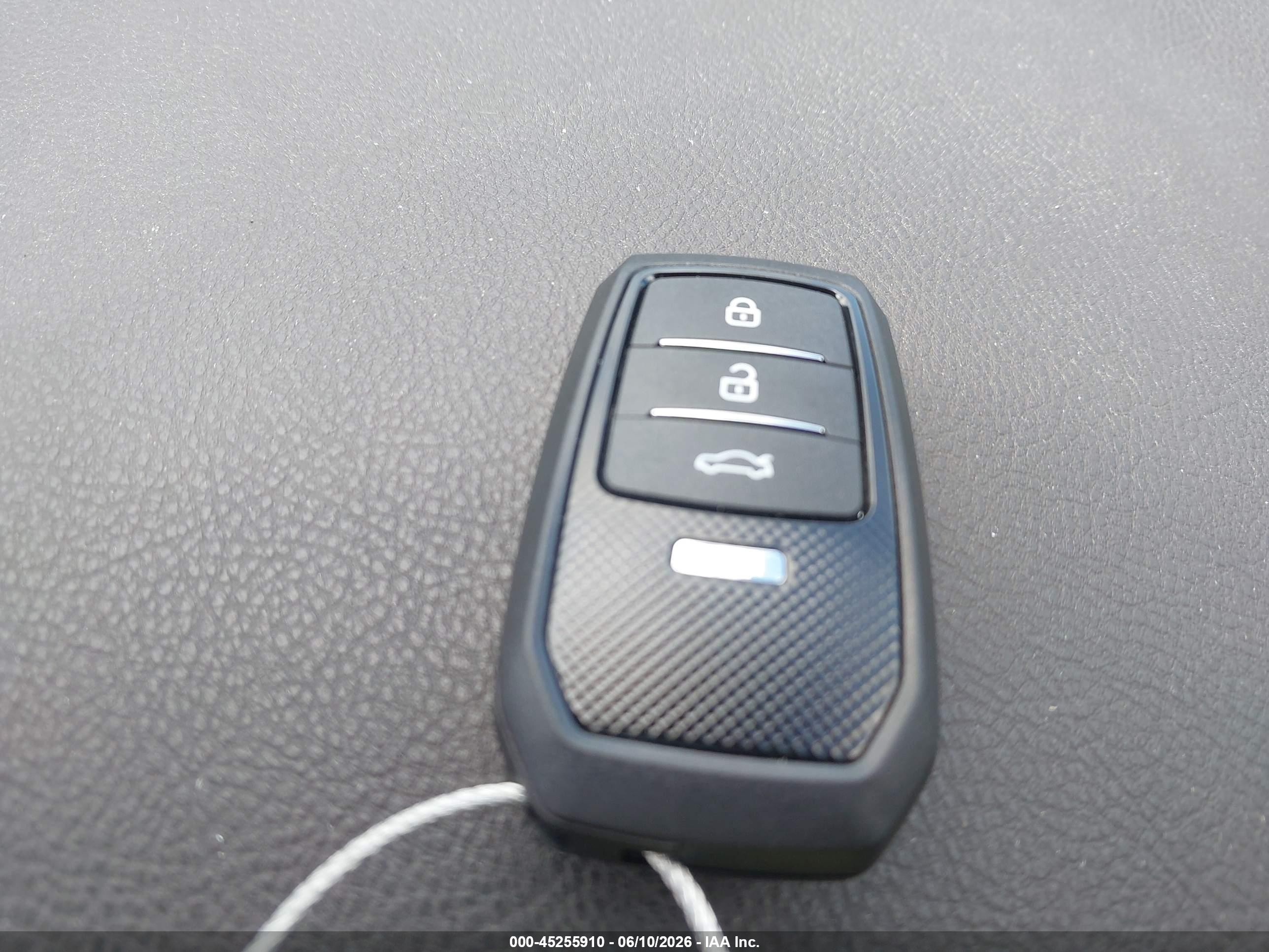 2014 Lincoln Mkt Ecoboost Cream vin: 2LMHJ5ATXEBL52000