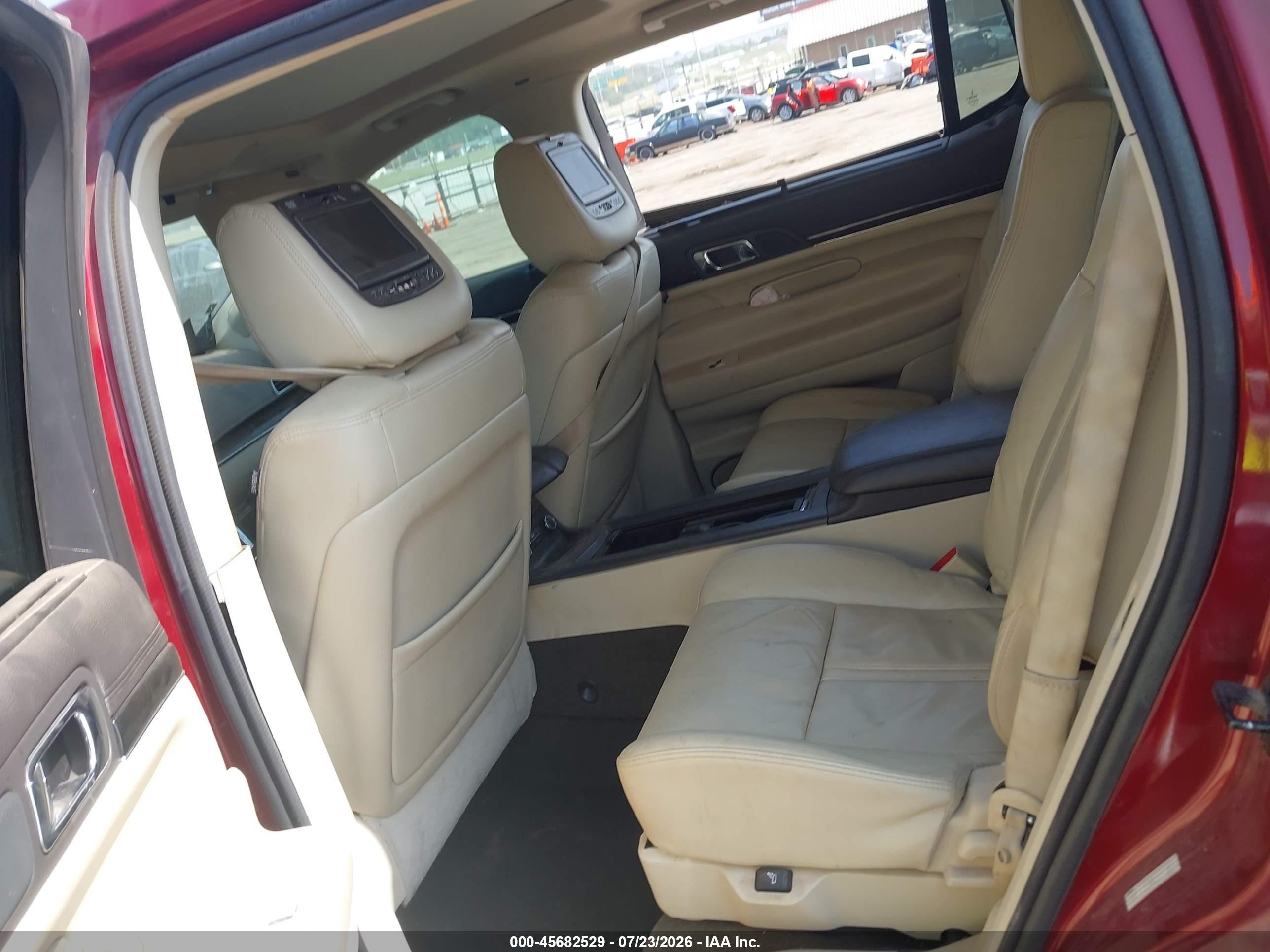2014 Lincoln Mkt Ecoboost Красный vin: 2LMHJ5ATXEBL56659