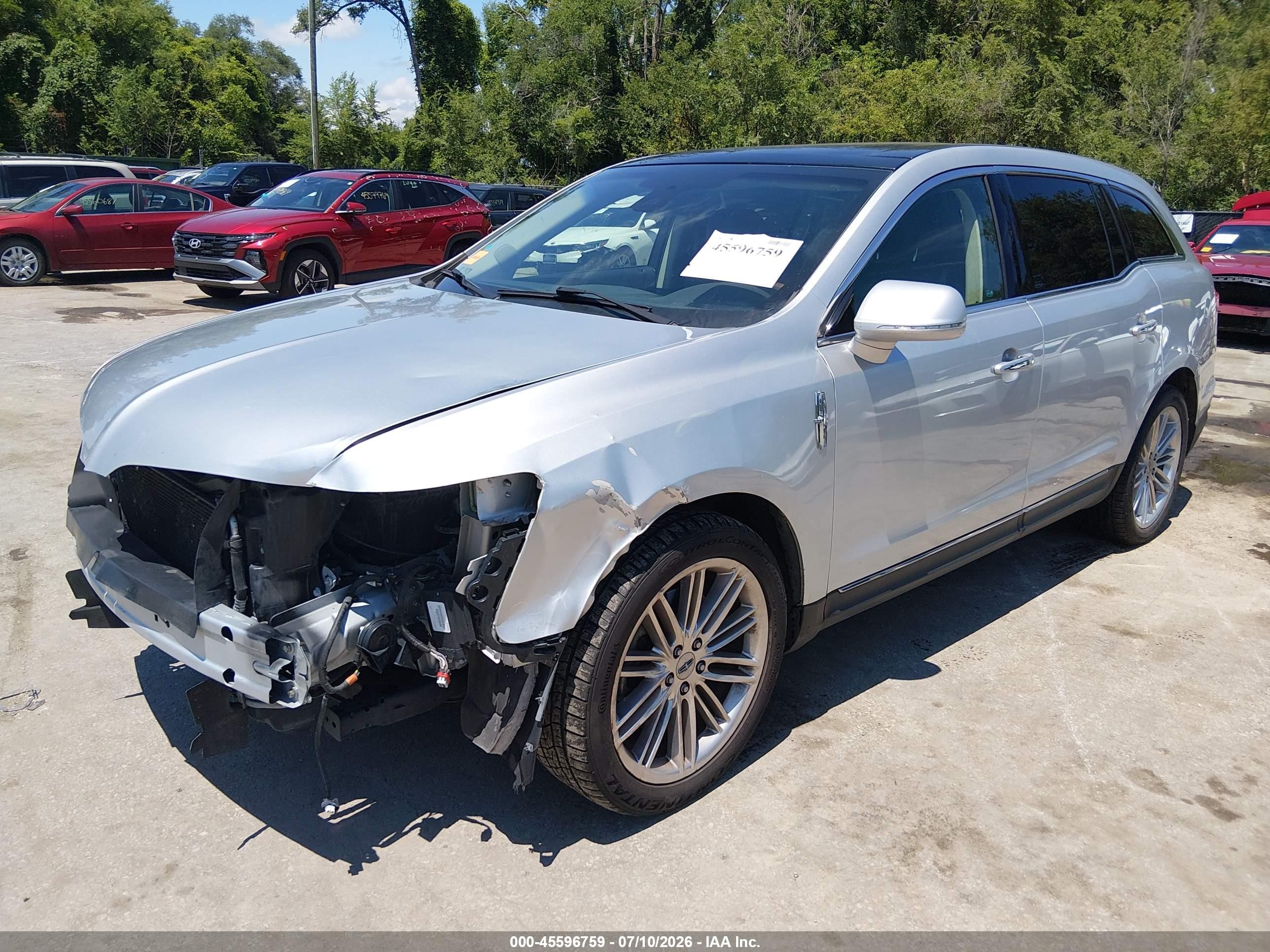 2015 Lincoln Mkt Ecoboost Silver vin: 2LMHJ5ATXFBL04739
