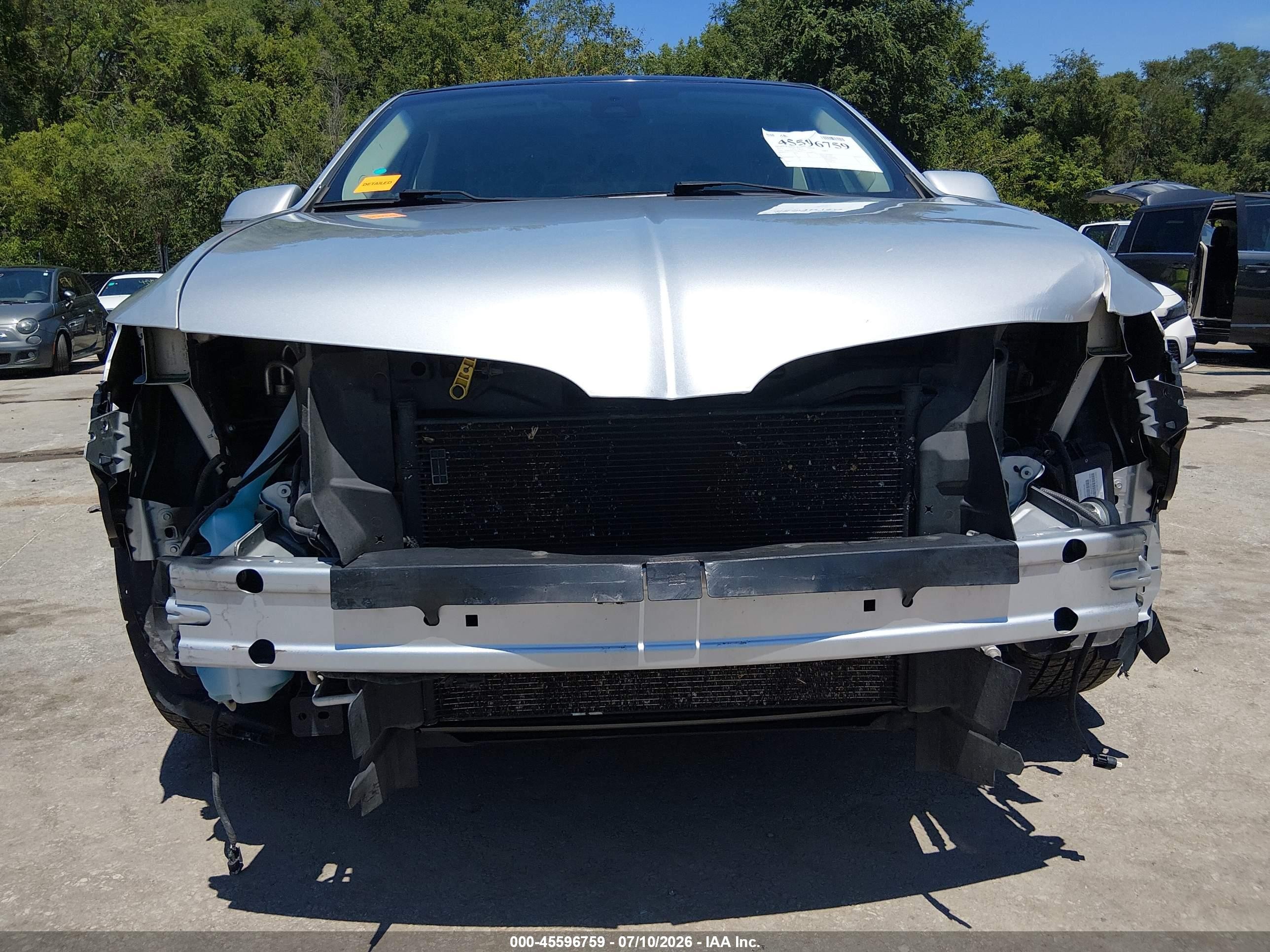 2015 Lincoln Mkt Ecoboost Silver vin: 2LMHJ5ATXFBL04739