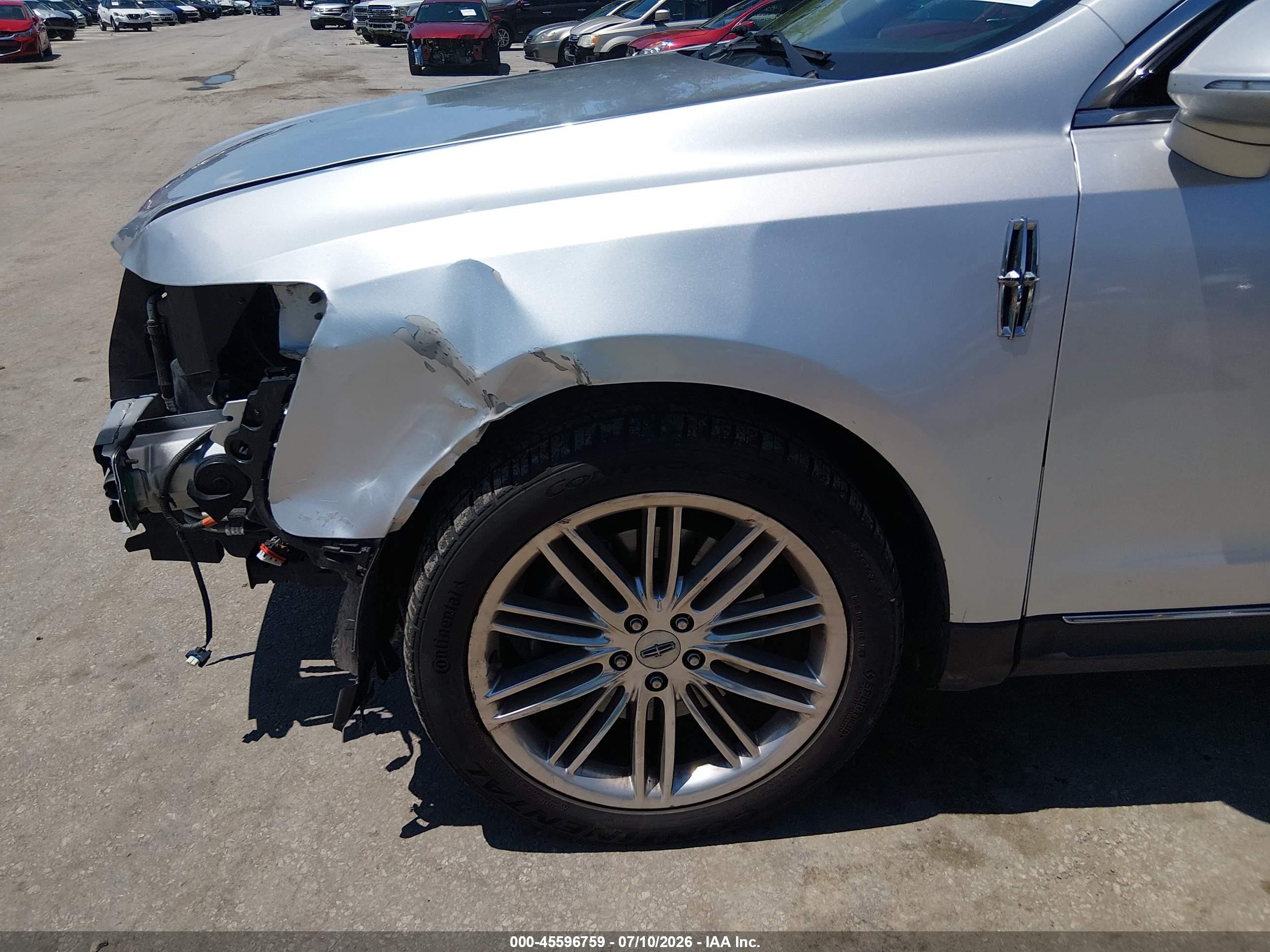 2015 Lincoln Mkt Ecoboost Silver vin: 2LMHJ5ATXFBL04739