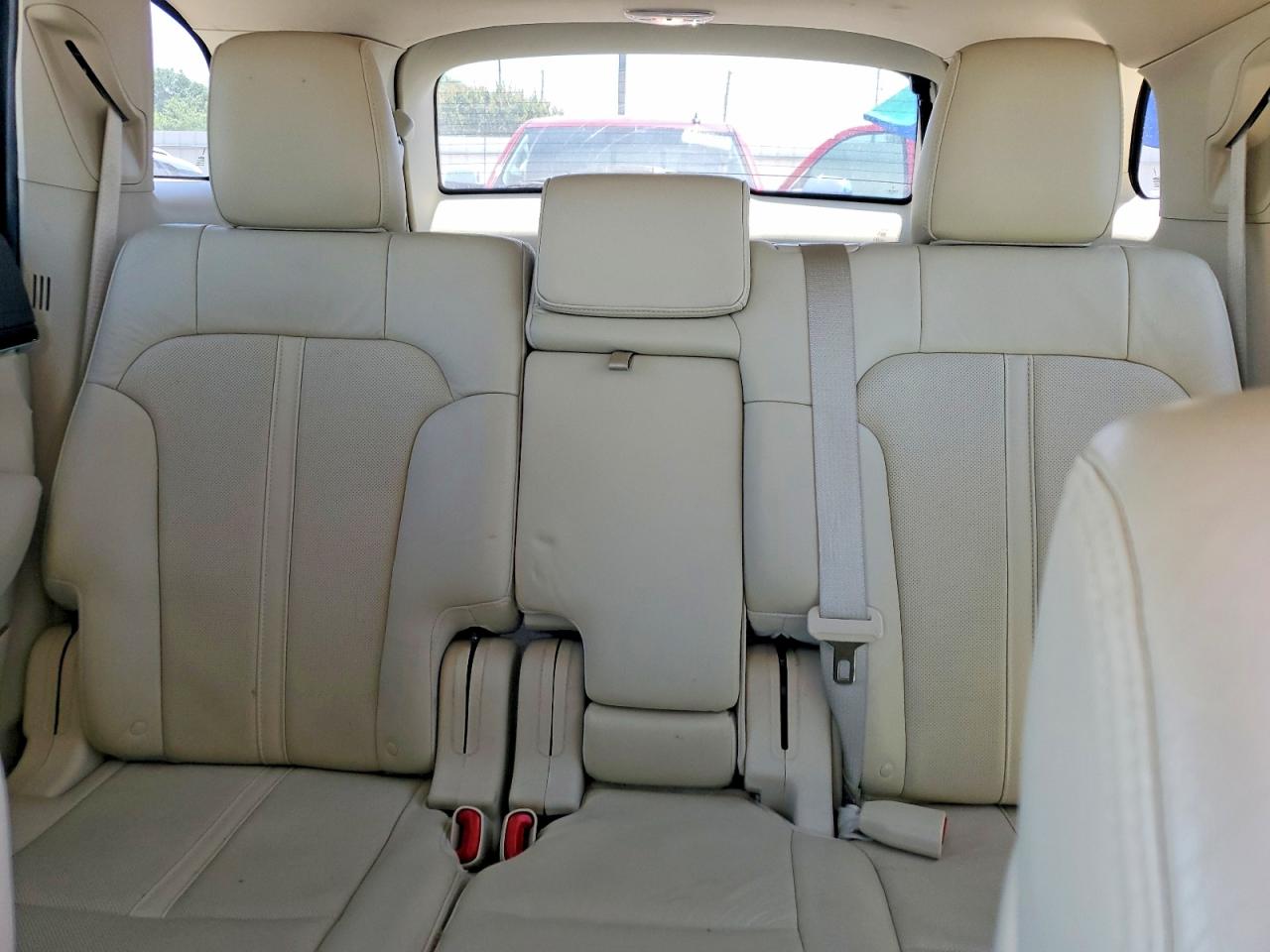 2013 Lincoln Mkt White vin: 2LMHJ5FK0DBL51839
