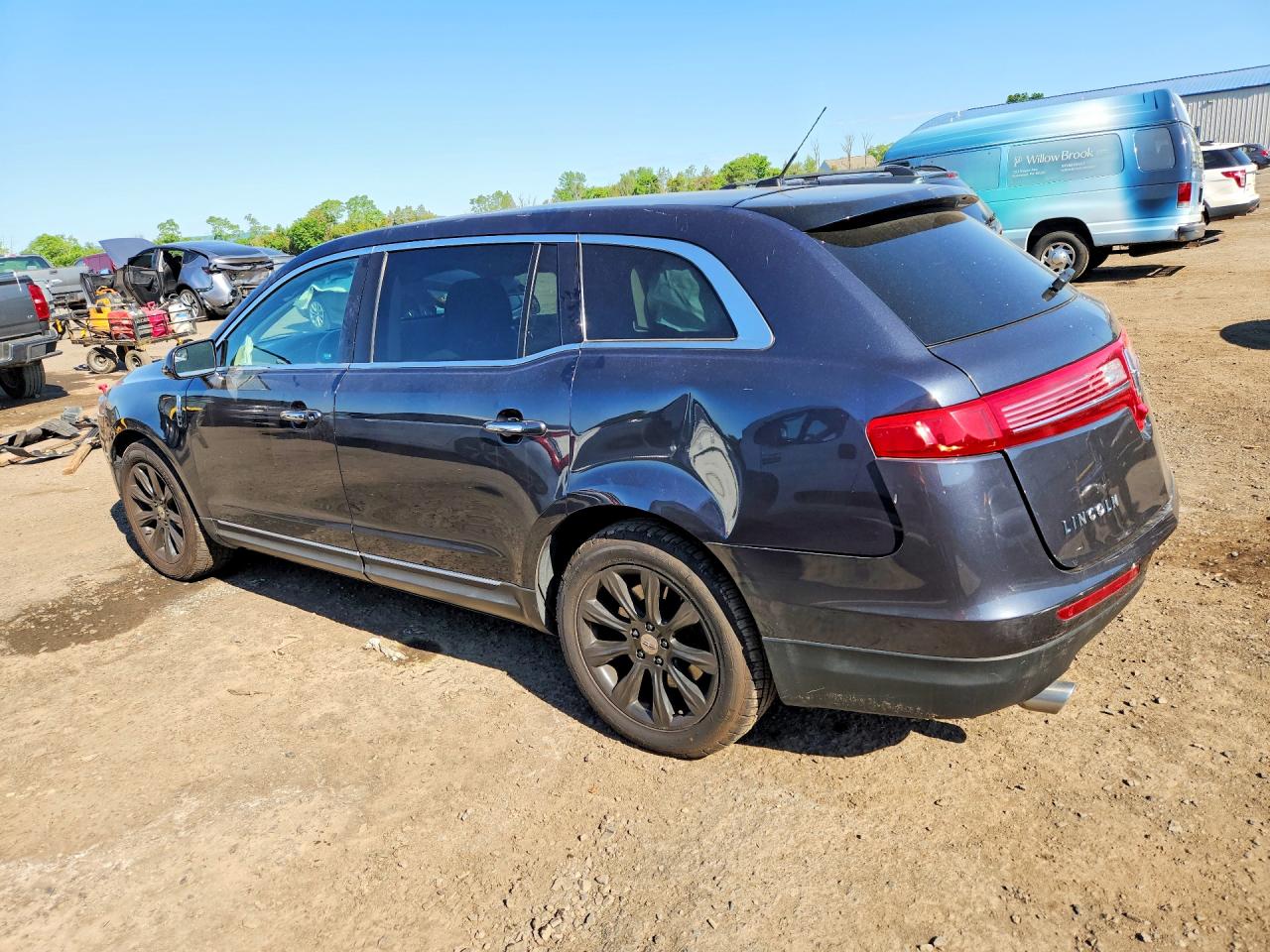 2014 Lincoln Mkt Blue vin: 2LMHJ5FK0EBL54807