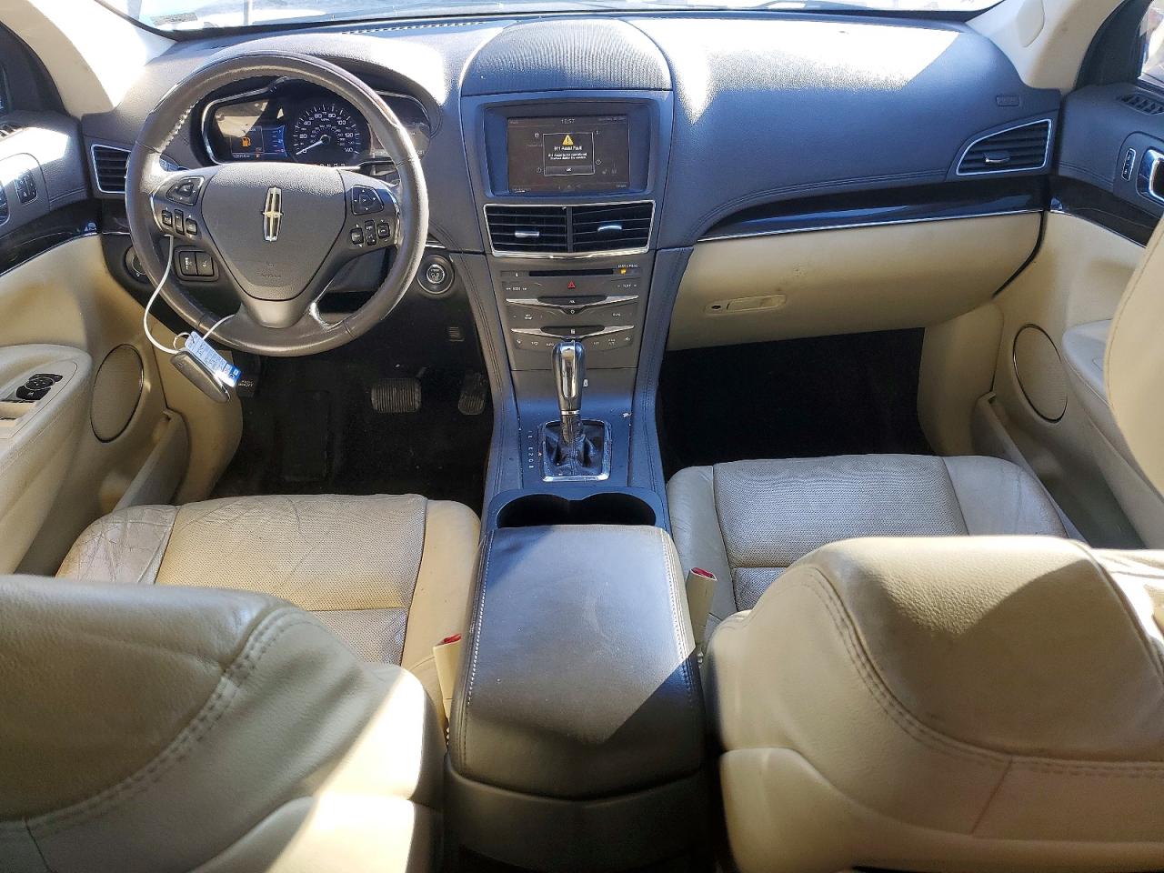 2015 Lincoln Mkt White vin: 2LMHJ5FK4FBL00508