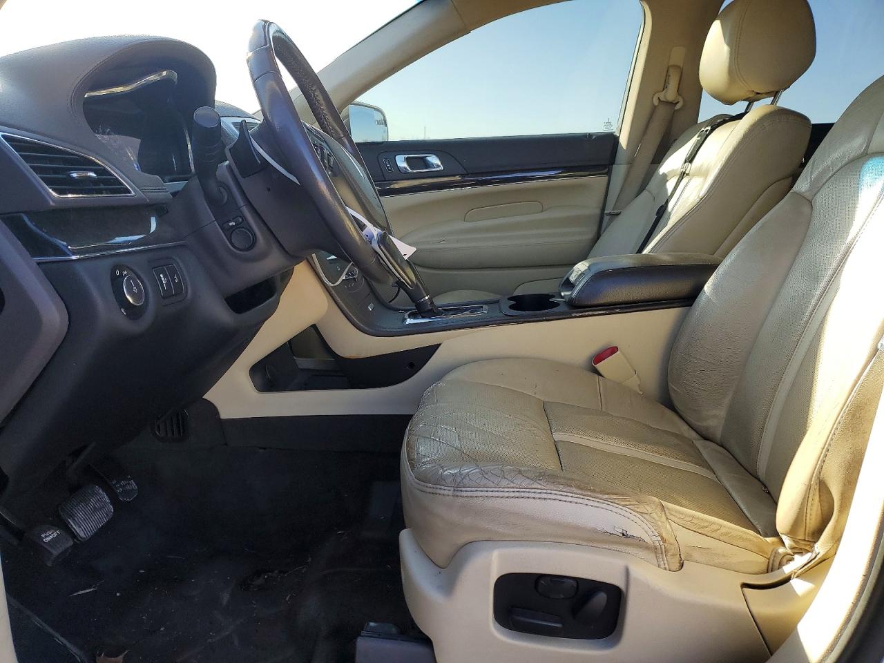 2015 Lincoln Mkt White vin: 2LMHJ5FK4FBL00508