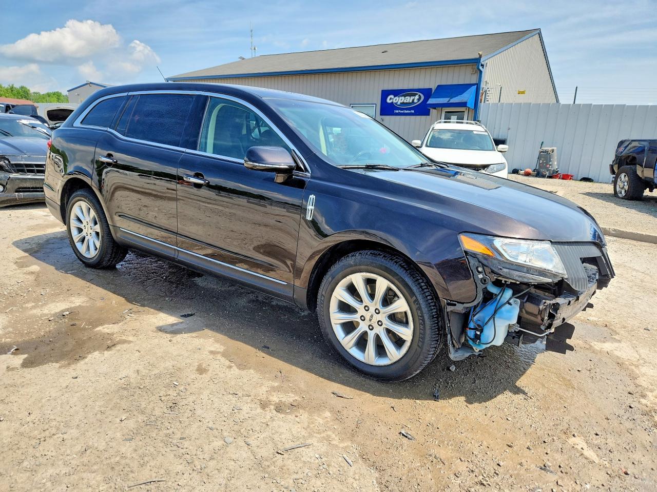 2014 Lincoln Mkt Black vin: 2LMHJ5FK6EBL58554