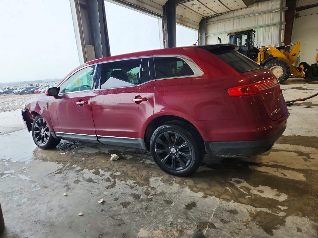 2015 Lincoln Mkt Red vin: 2LMHJ5FK8FBL03881