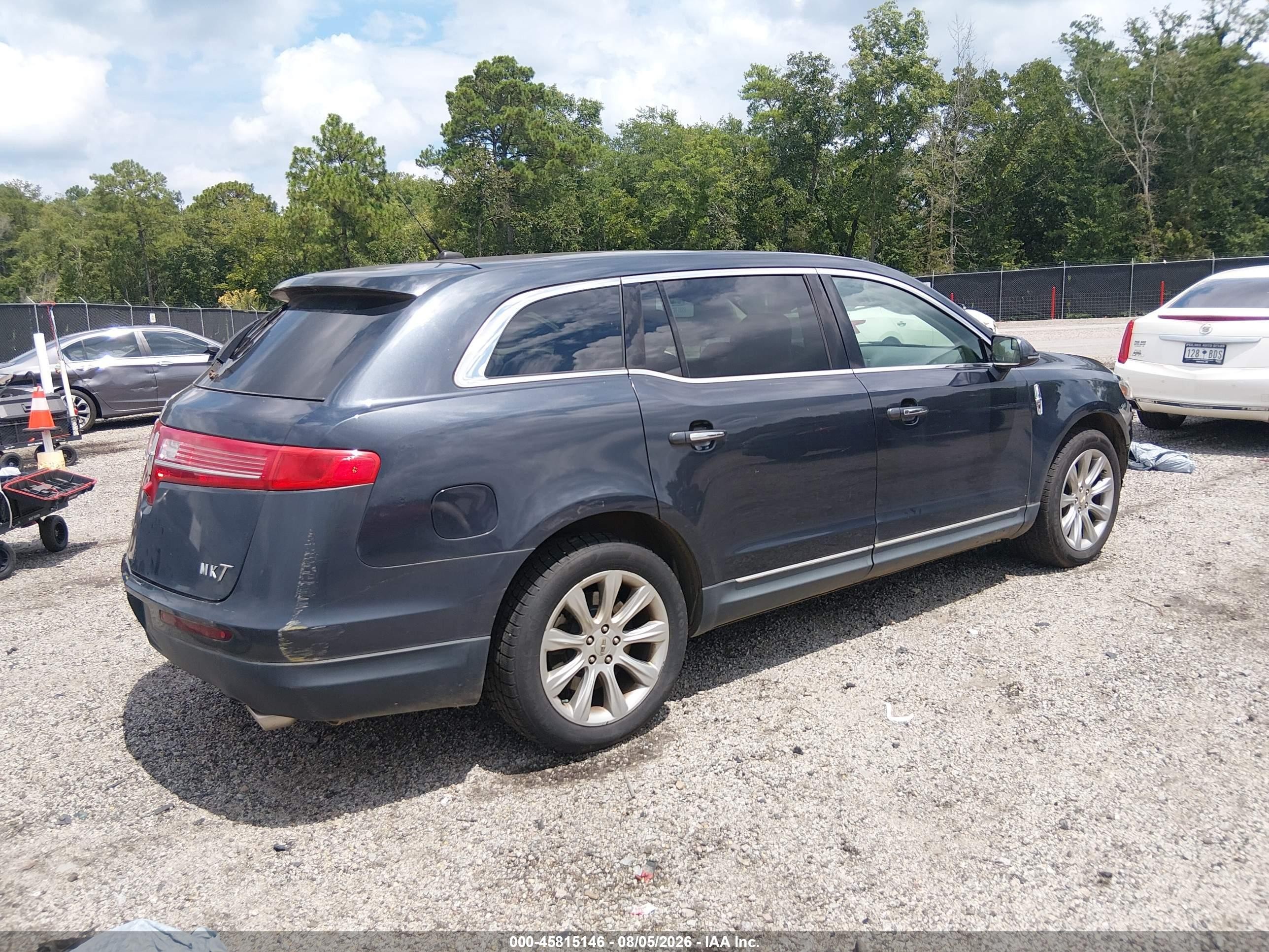2014 Lincoln Mkt   Black vin: 2LMHJ5FK9EBL52585