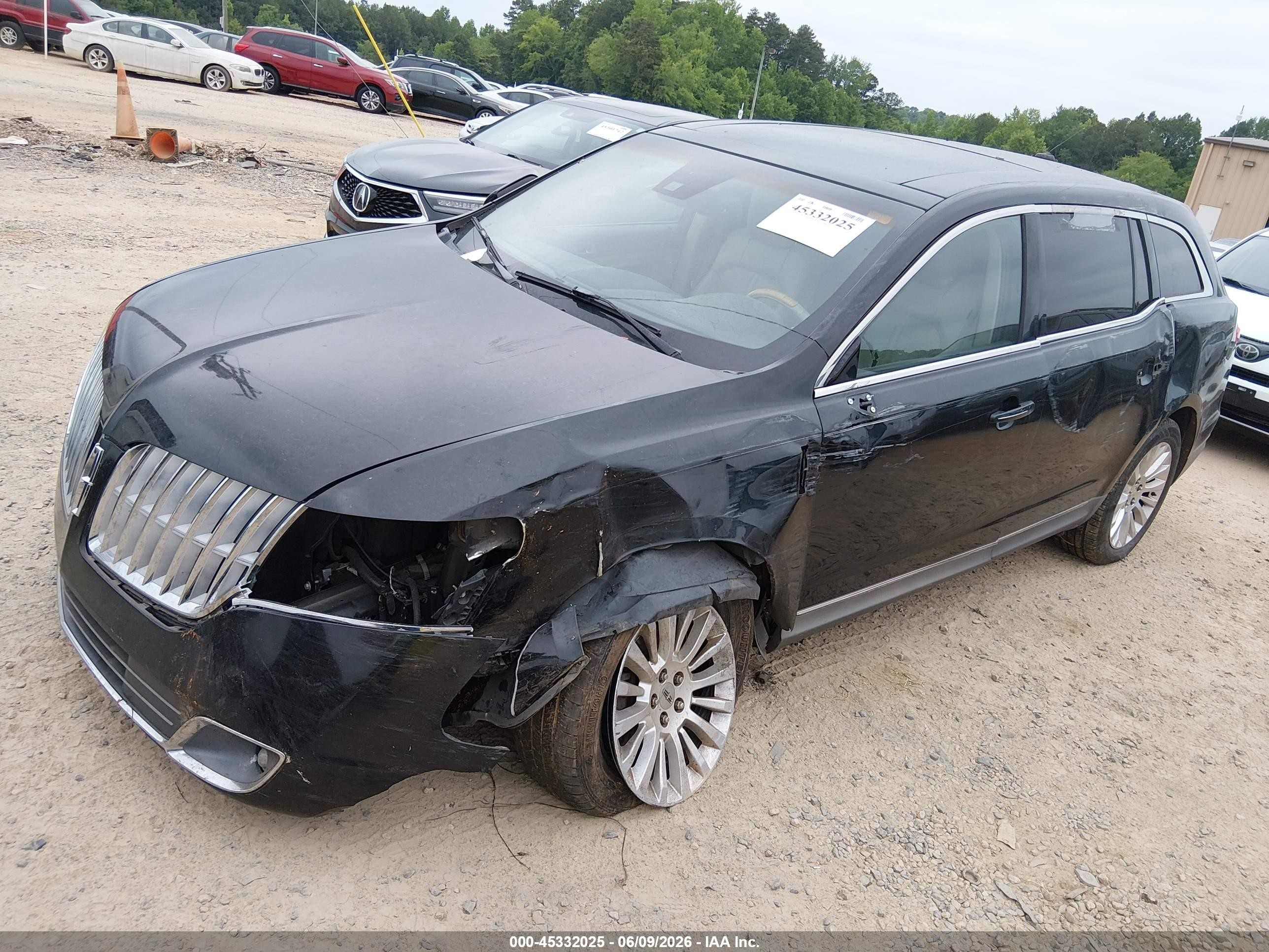 2010 Lincoln Mkt   Black vin: 2LMHJ5FR0ABJ10596