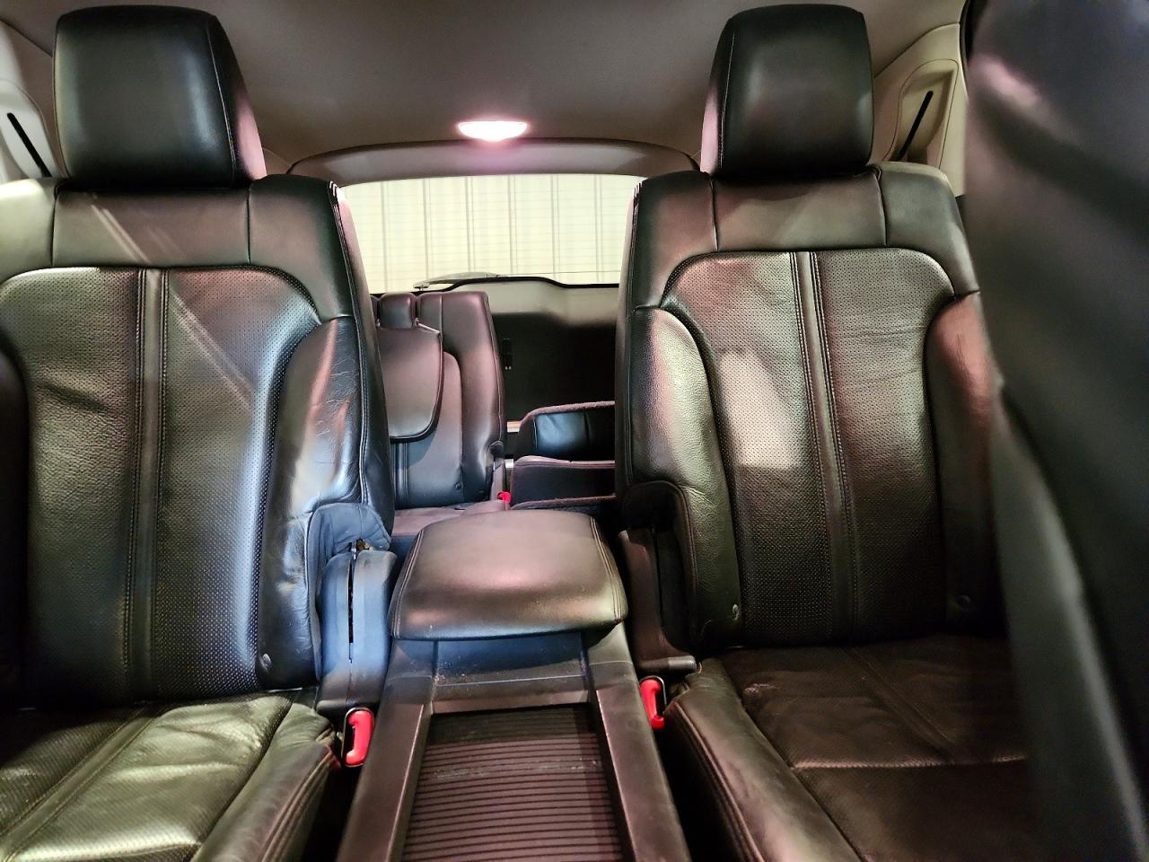 2010 Lincoln Mkt Black vin: 2LMHJ5FR3ABJ03402