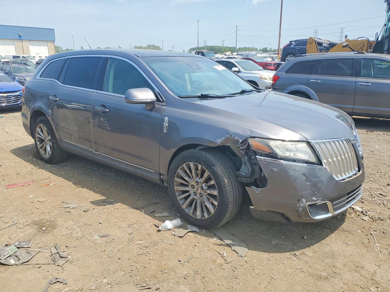 2010 Lincoln Mkt Gray vin: 2LMHJ5FR3ABJ28140