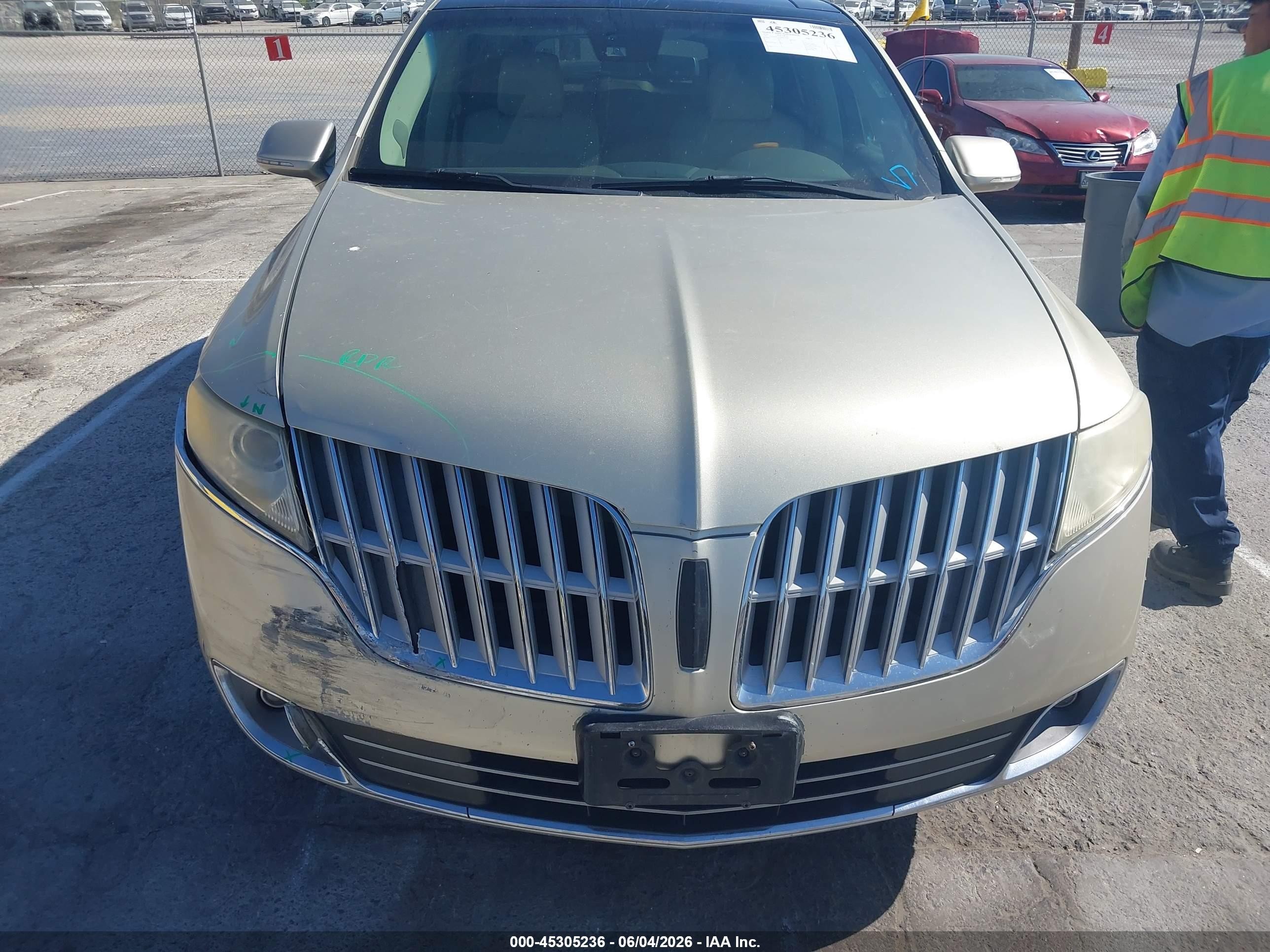 2011 Lincoln Mkt   Tan vin: 2LMHJ5FR3BBJ53699