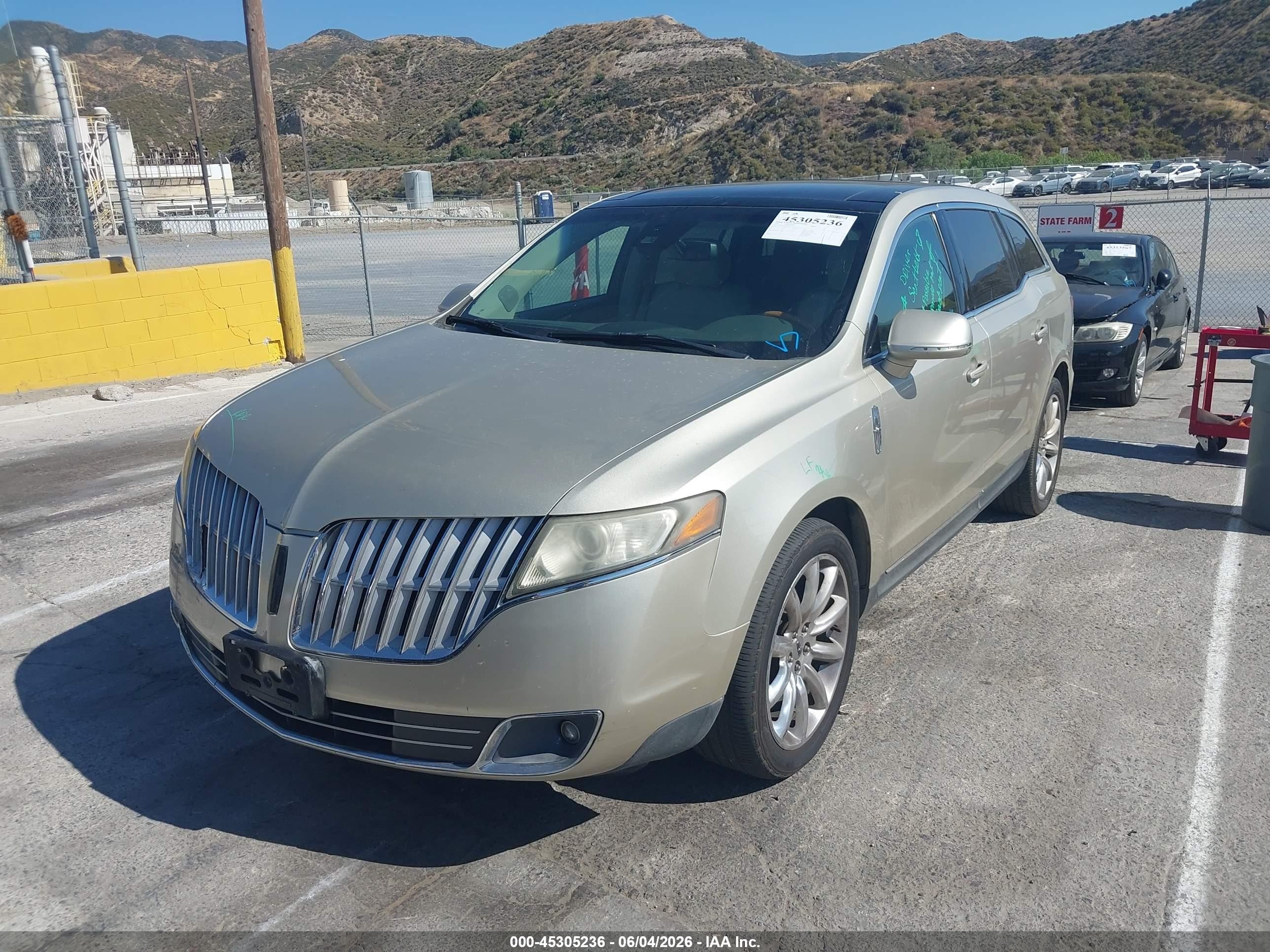 2011 Lincoln Mkt   Tan vin: 2LMHJ5FR3BBJ53699