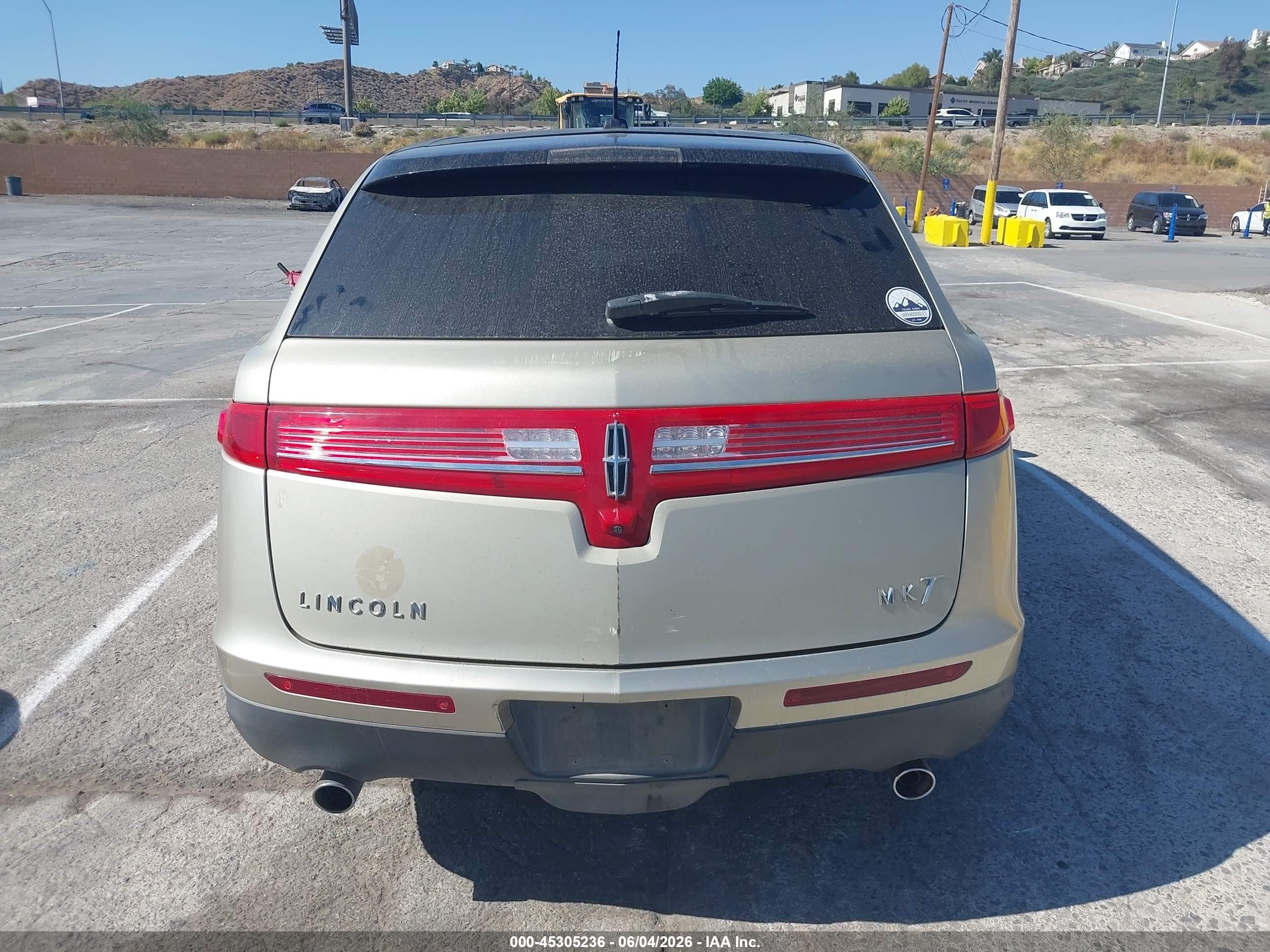 2011 Lincoln Mkt   Tan vin: 2LMHJ5FR3BBJ53699