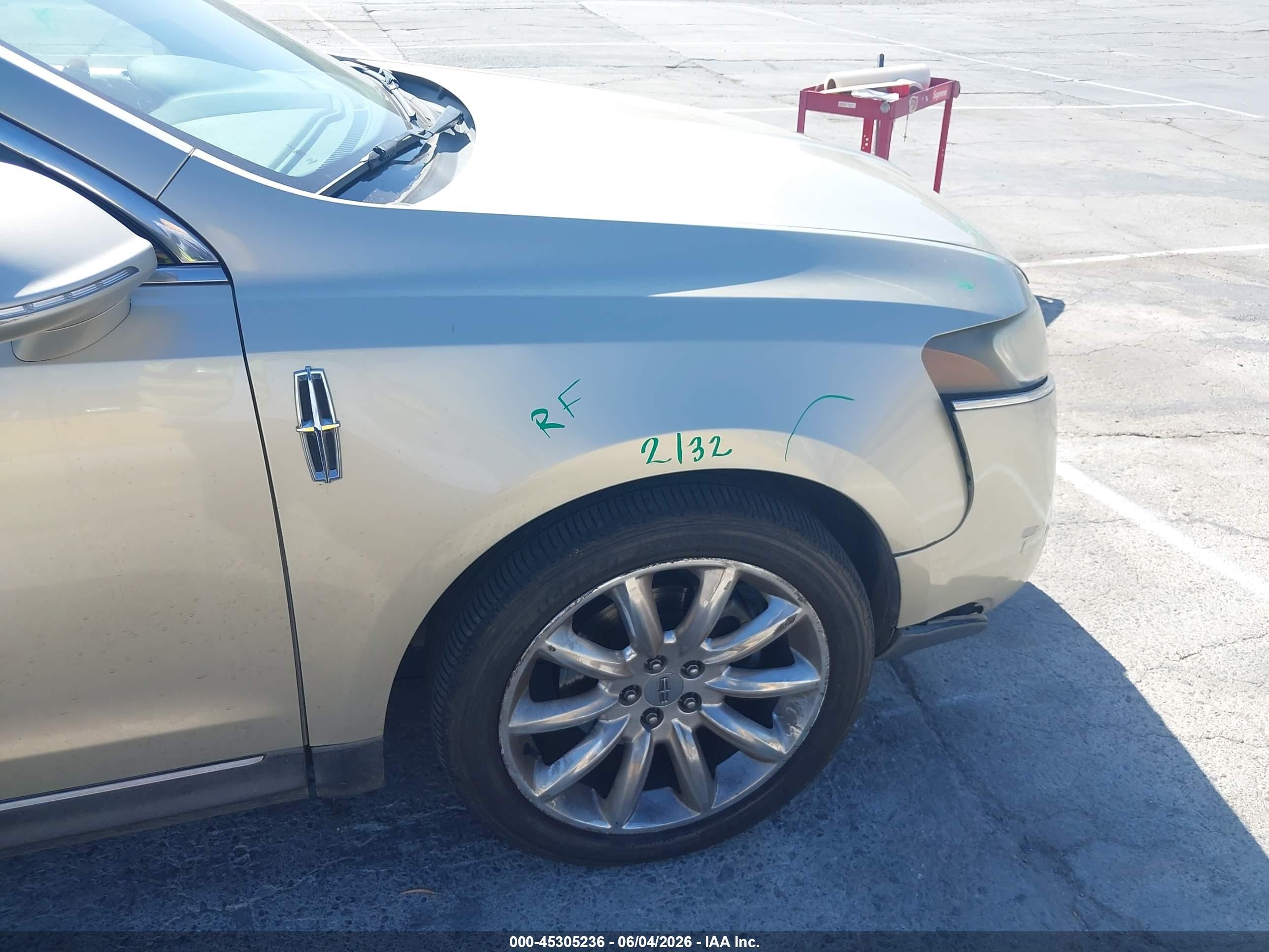 2011 Lincoln Mkt   Tan vin: 2LMHJ5FR3BBJ53699