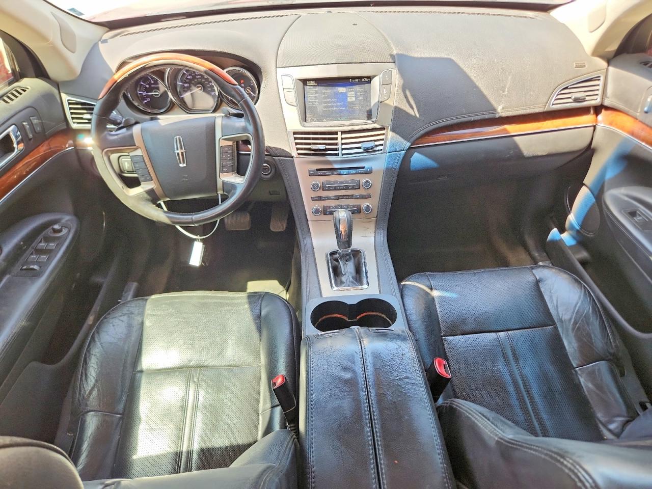 2011 Lincoln Mkt Бордовый vin: 2LMHJ5FR3BBJ54142