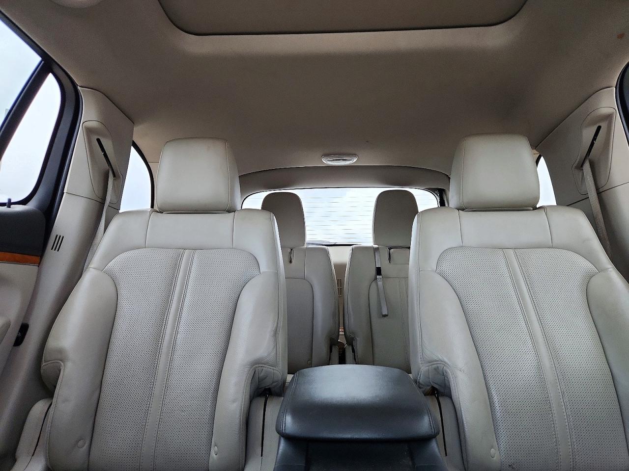 2010 Lincoln Mkt Gray vin: 2LMHJ5FR4ABJ16448