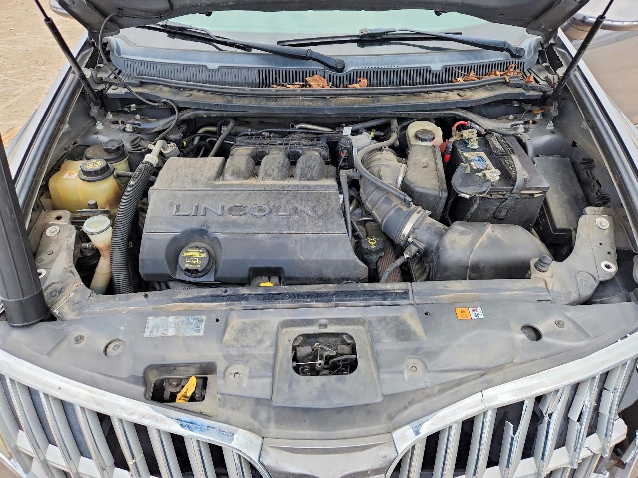 2010 Lincoln Mkt Gray vin: 2LMHJ5FR4ABJ16448