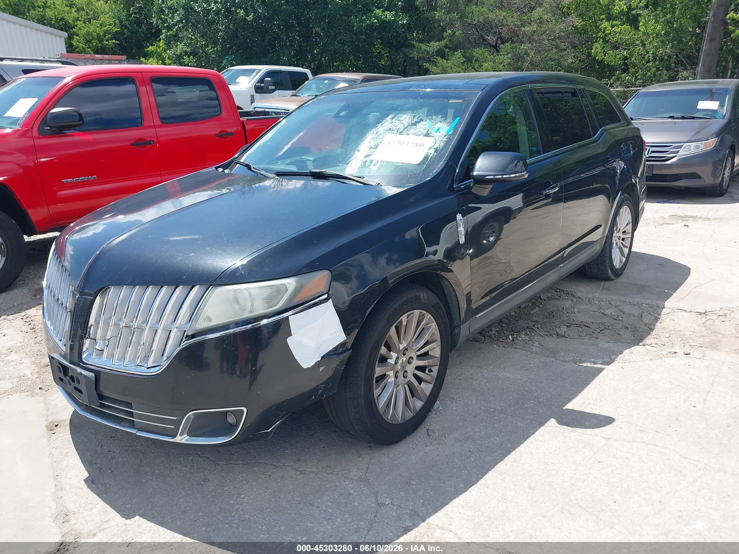 2010 Lincoln Mkt   Black vin: 2LMHJ5FR5ABJ12134