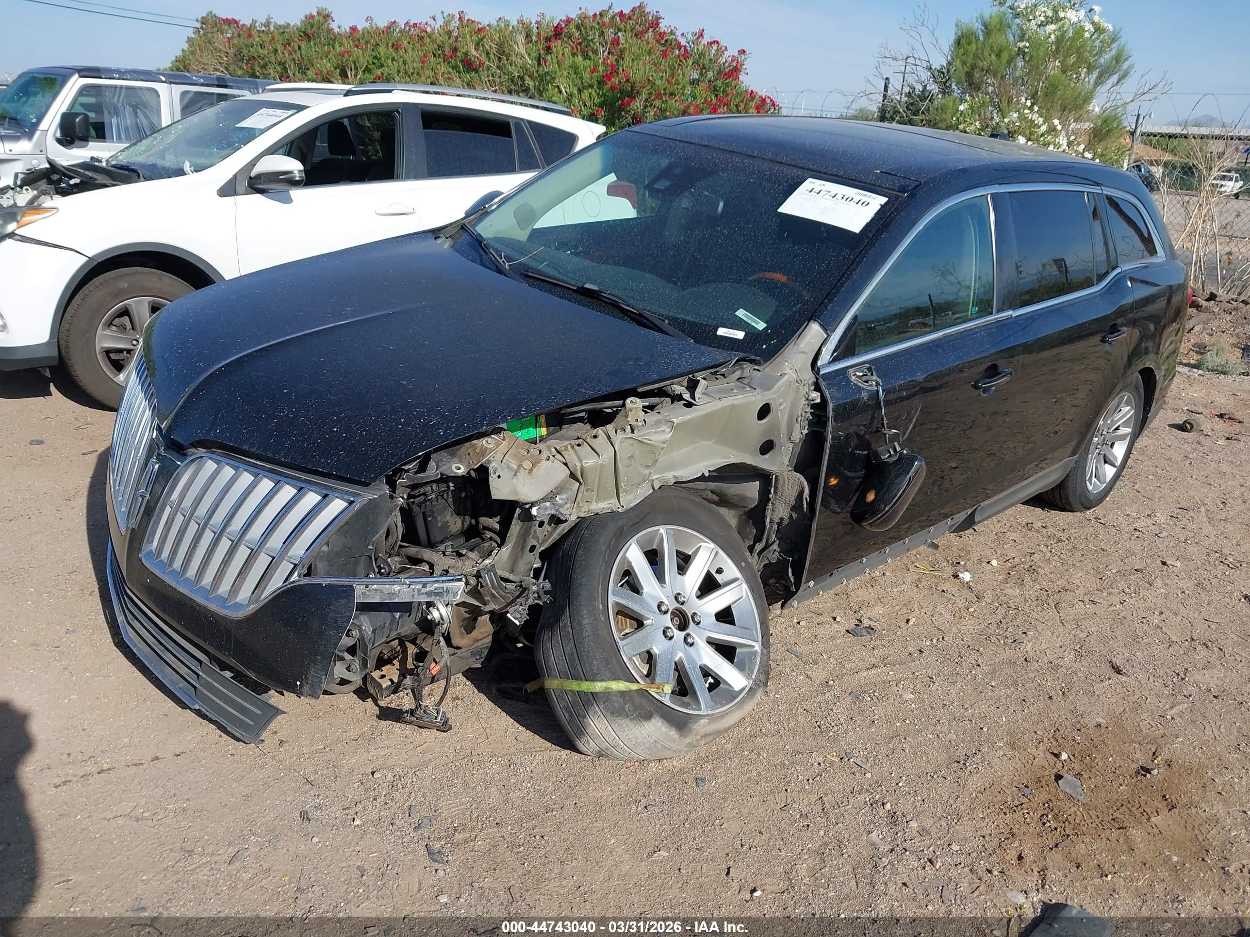 2010 Lincoln Mkt   Black vin: 2LMHJ5FR5ABJ16345