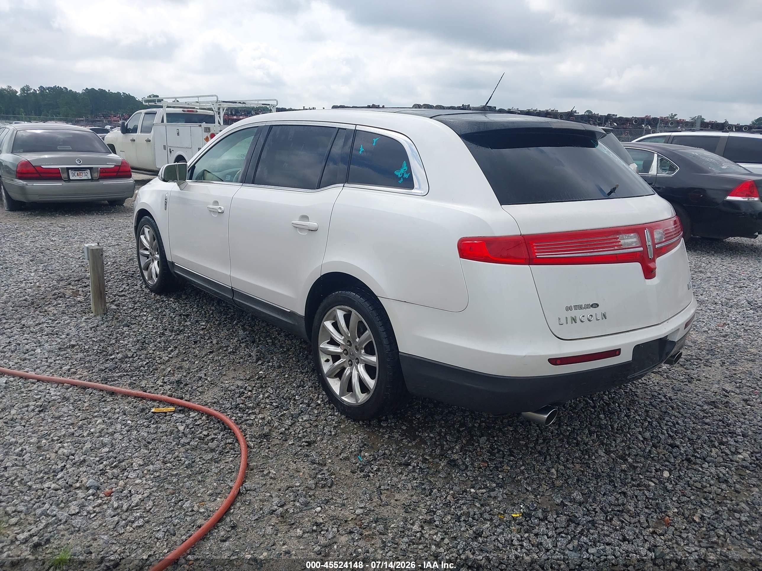 2010 Lincoln Mkt   White vin: 2LMHJ5FR5ABJ50298
