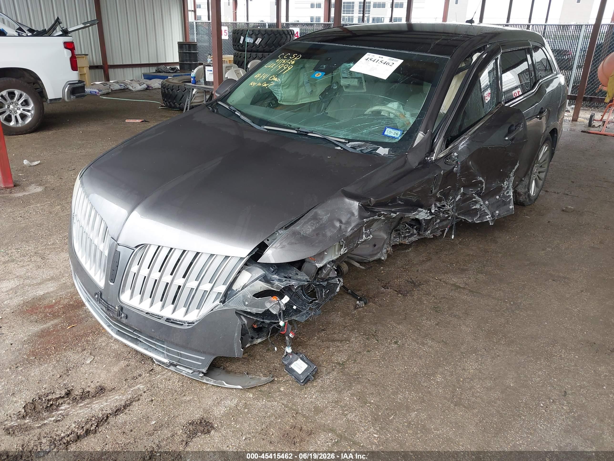 2010 Lincoln Mkt Gray vin: 2LMHJ5FR7ABJ15083