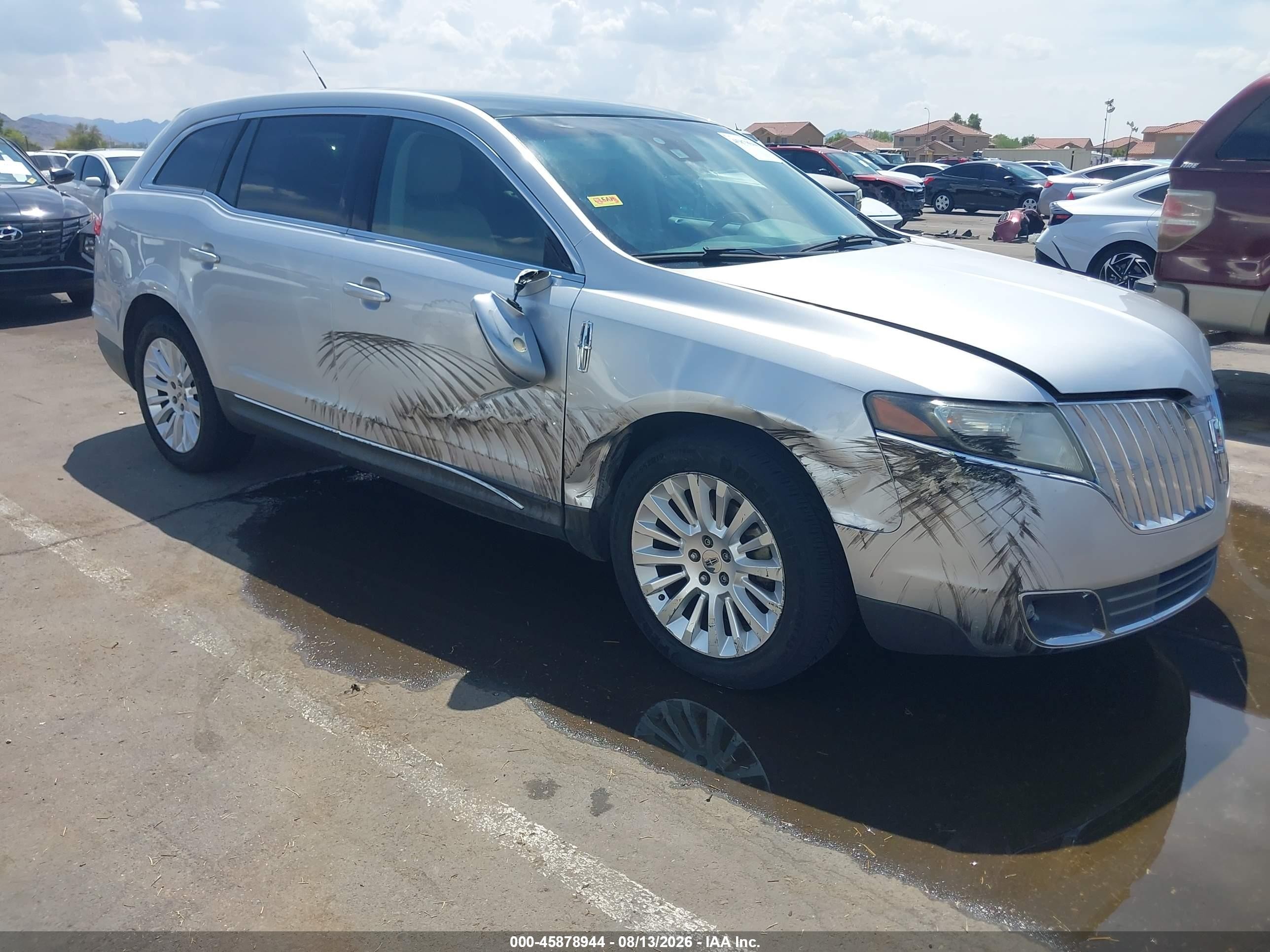 2012 Lincoln Mkt   Silver vin: 2LMHJ5FR9CBL50264