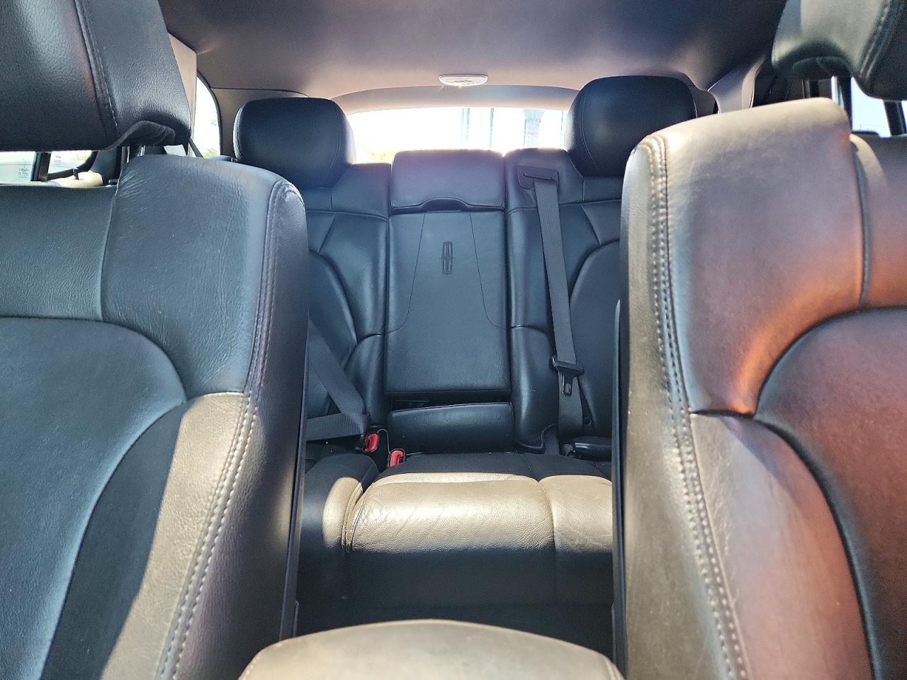 2015 Lincoln Mkt Black vin: 2LMHJ5NK0FBL01074