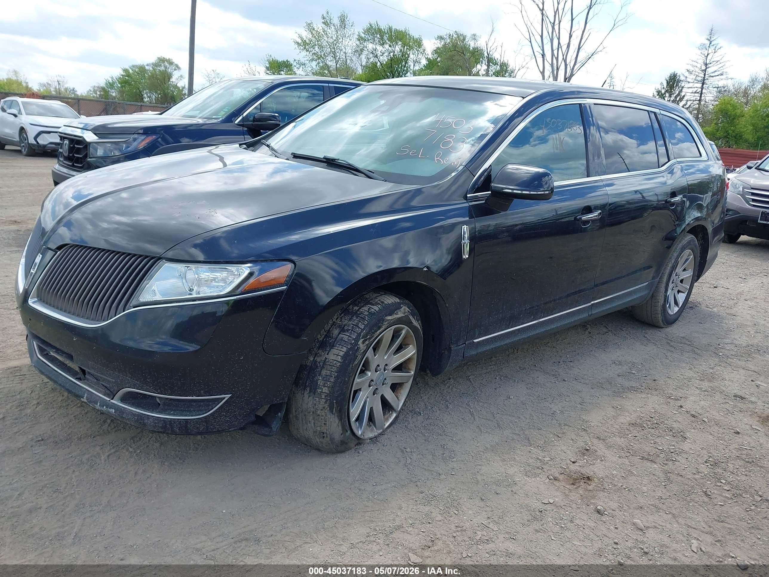 2013 Lincoln Mkt Livery Black vin: 2LMHJ5NK5DBL59193