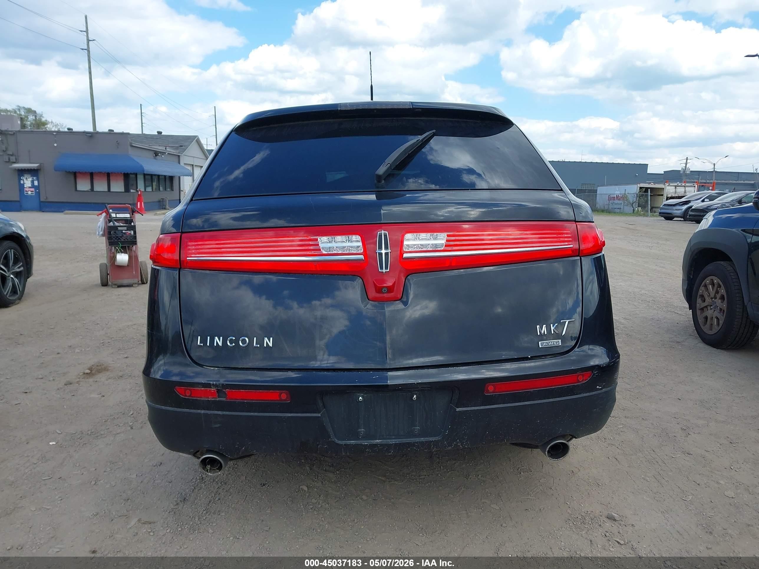 2013 Lincoln Mkt Livery Black vin: 2LMHJ5NK5DBL59193